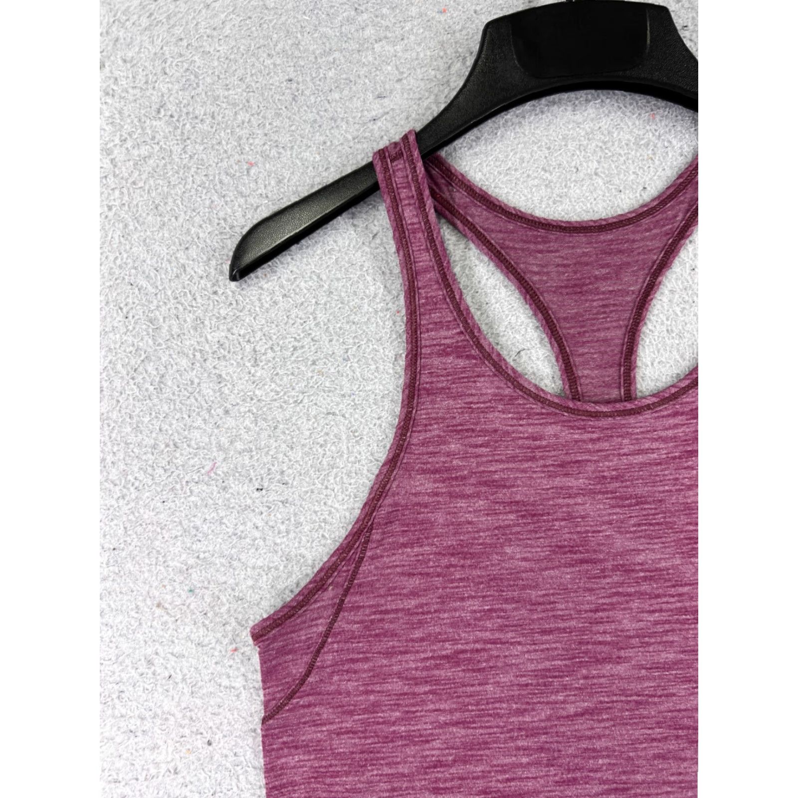 Lululemon Lululemon Shirt Women 4 Purple Long Distance Tank Luon Running Run Racerback Sleeveless Cropped All Seasons Breathable Casual Workwear Size S / US 4 / IT 40 - 3 Thumbnail