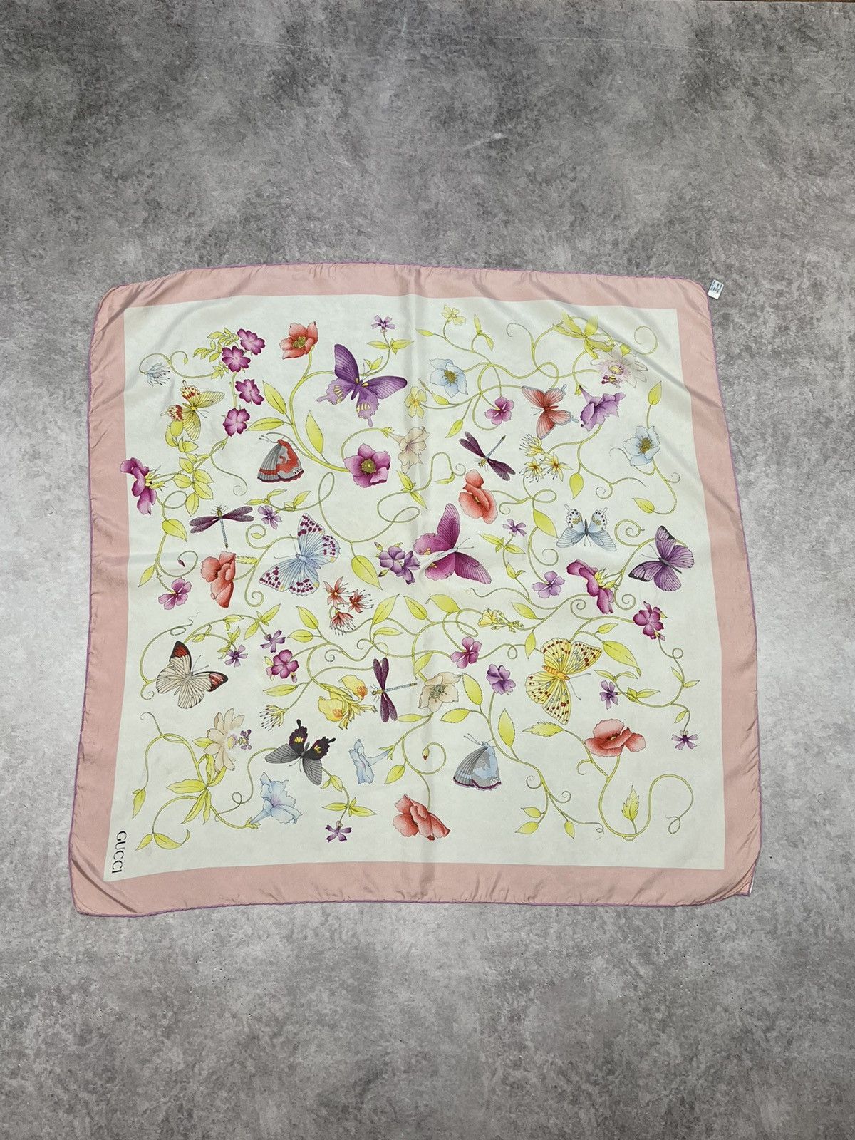 Gucci Gucci silk scarf with floral print and pink border Size ONE SIZE - 7 Thumbnail