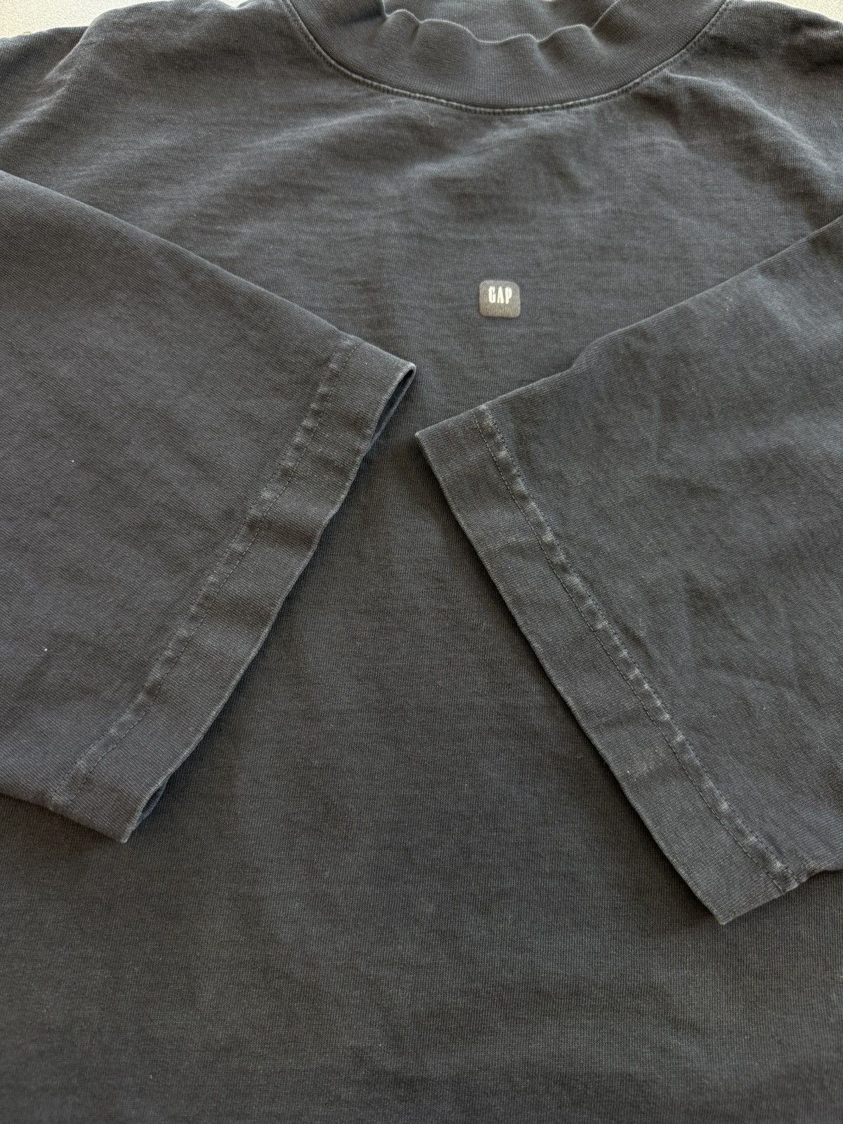 Yeezy SS22 Yeezy Gap Logo 3/4 Sleeve Tee Size US XS / EU 42 / 0 - 4 Thumbnail