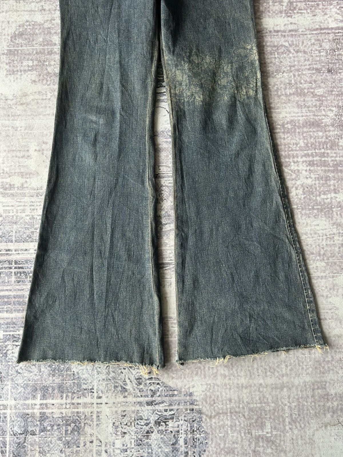 Tornado Mart SUPER FLARED ROCKSTAR TORNADO MART JEANS Size US 31 - 7 Thumbnail