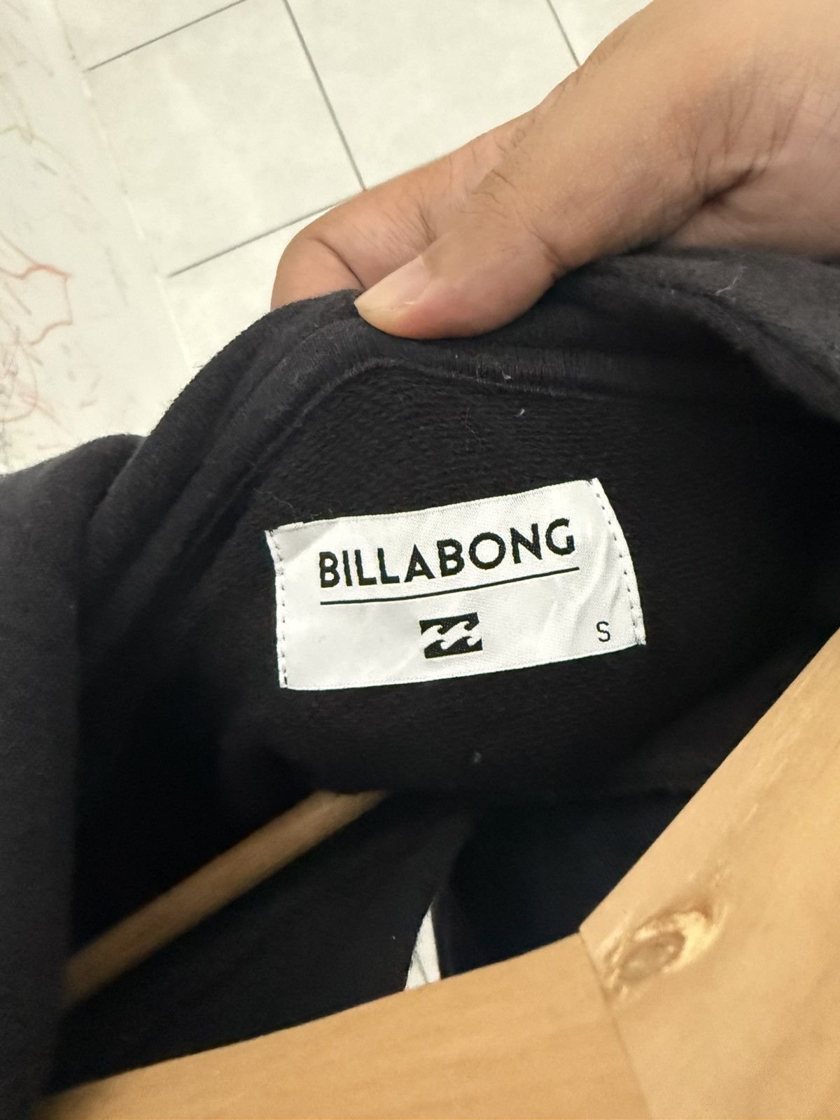 Billabong Vintage Billabong Surfing Center Logo Hoodie Size US S / EU 44-46 / 1 - 7 Thumbnail
