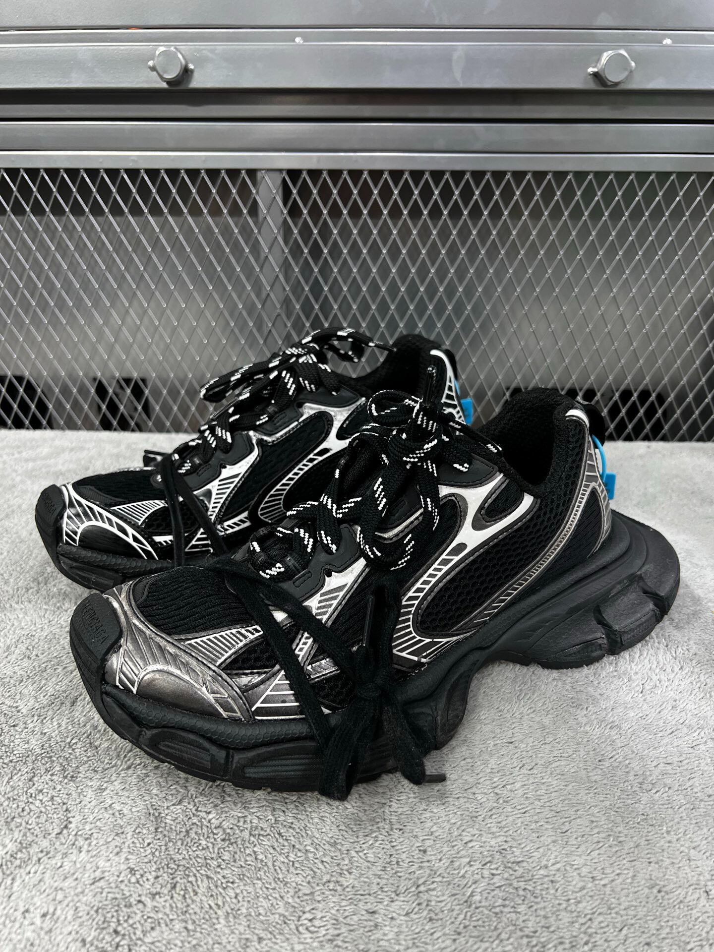 Balenciaga Balenciaga Distressed Silver Lowtop Sneakers XXXL Men Size US 10 / EU 43 - 1 Thumbnail
