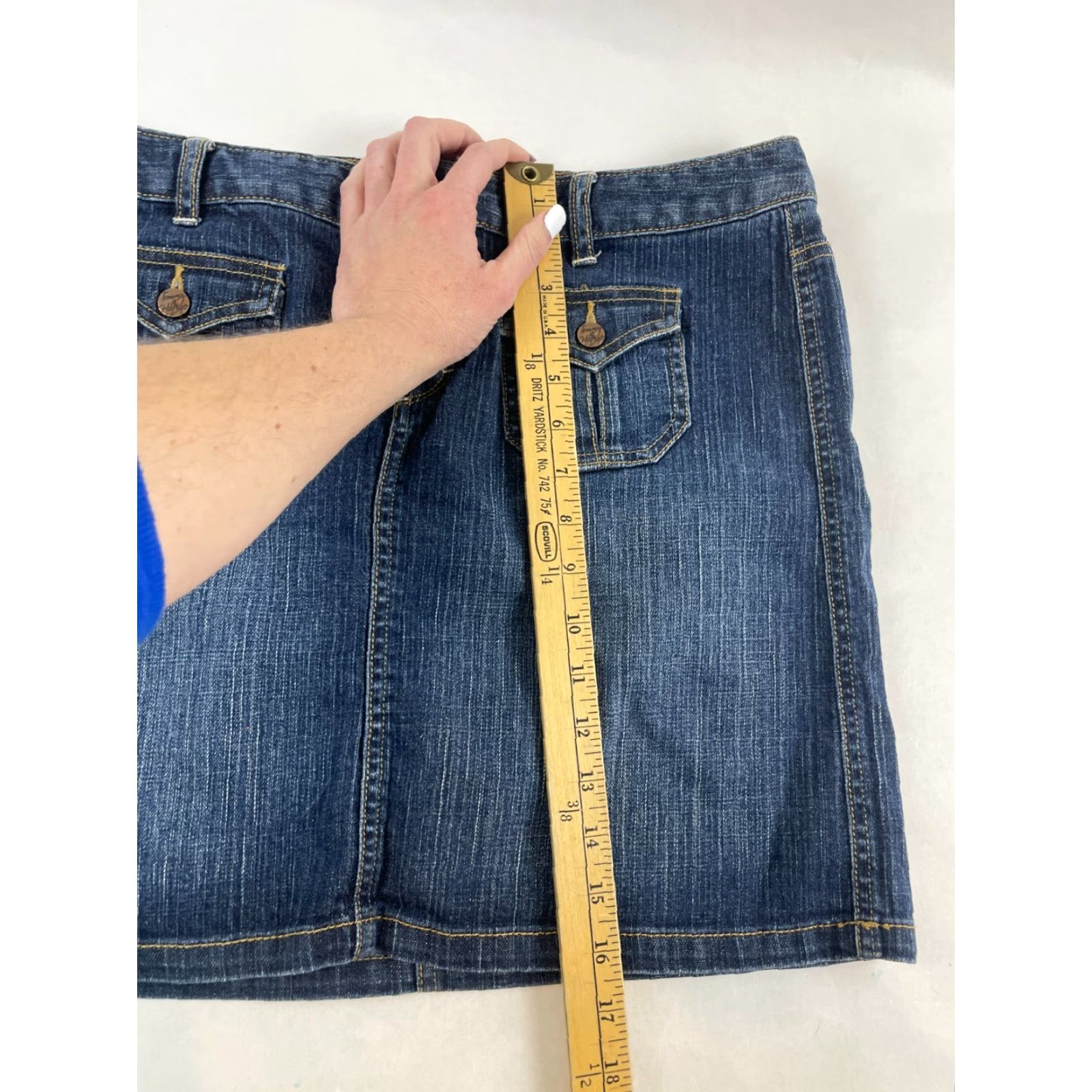 Tommy Hilfiger Tommy Hilfiger Jeans Skirt Women's Size 10 Blue Denim Pockets Mini A-Line Flaps Shirt? Size 32" / US 10 / IT 46 - 6 Thumbnail