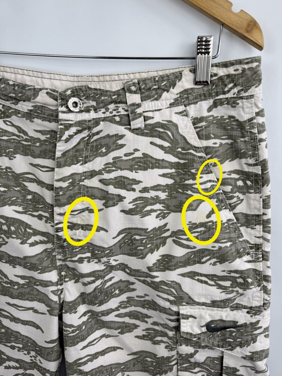 Nike 🇧🇷 Vintage Y2K Nike R10 Ronaldinho 10 Camo Cargo Shorts Retro Size US 32 / EU 48 - 11 Thumbnail