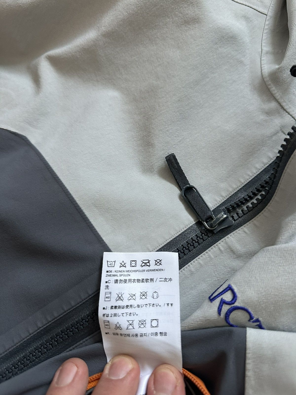 Arc'teryx Arcteryx Rush Size US M / EU 48-50 / 2 - 8 Thumbnail