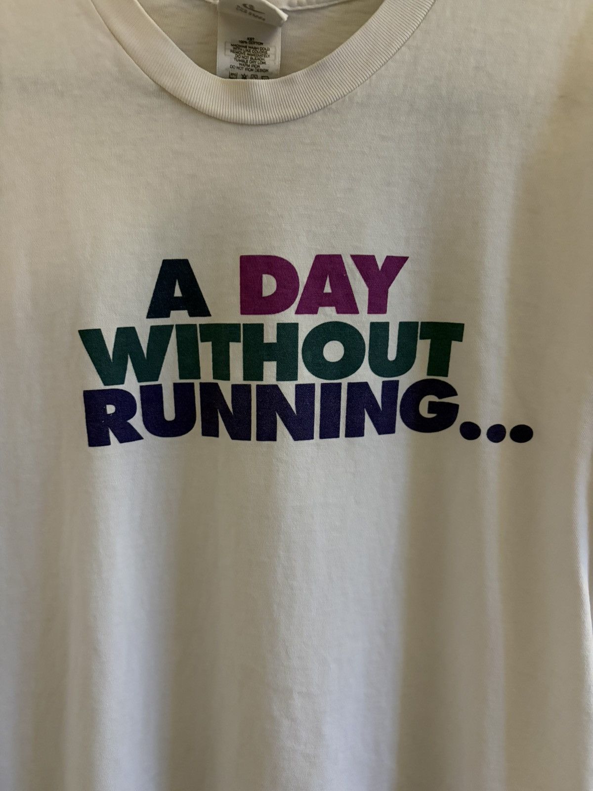 Vintage Vintage 90s Nike “Day Without Running Is A Bad Air Day” Tee Size US M / EU 48-50 / 2 - 3 Thumbnail