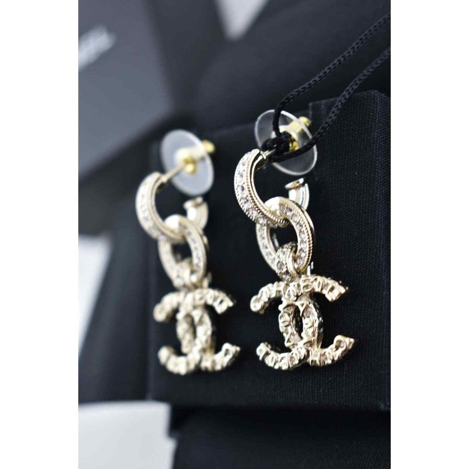 Chanel Chanel Metal Strass Gold Crystal Dangle Statement Earring Size ONE SIZE - 8 Thumbnail
