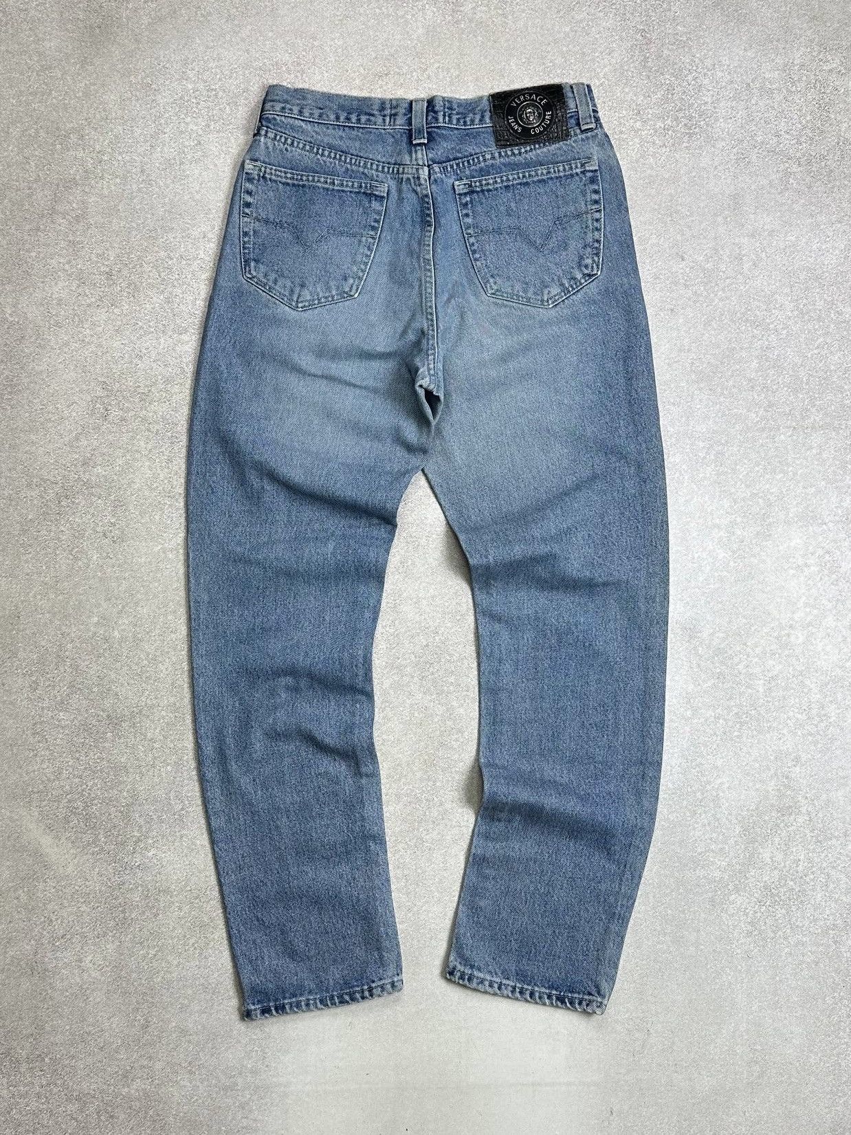 Versace Vintage Versace Medusa Baggy Blue Denim Jeans Pants 30 Size US 30 / EU 46 - 1 Thumbnail