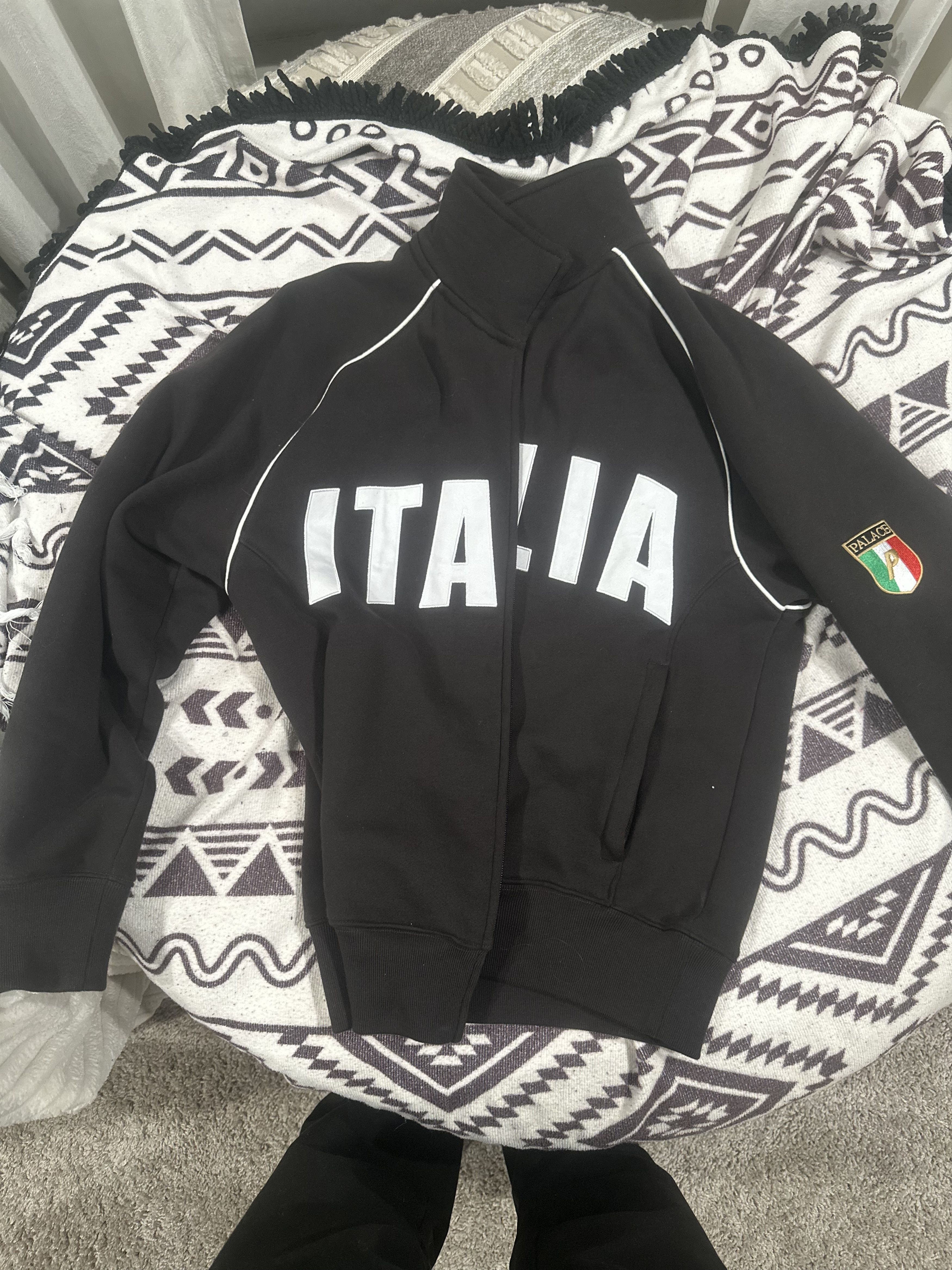 トップス palace Italia zip funnel soft white Italia Zip Funnel Soft White - Spring 2024 - Palace Community