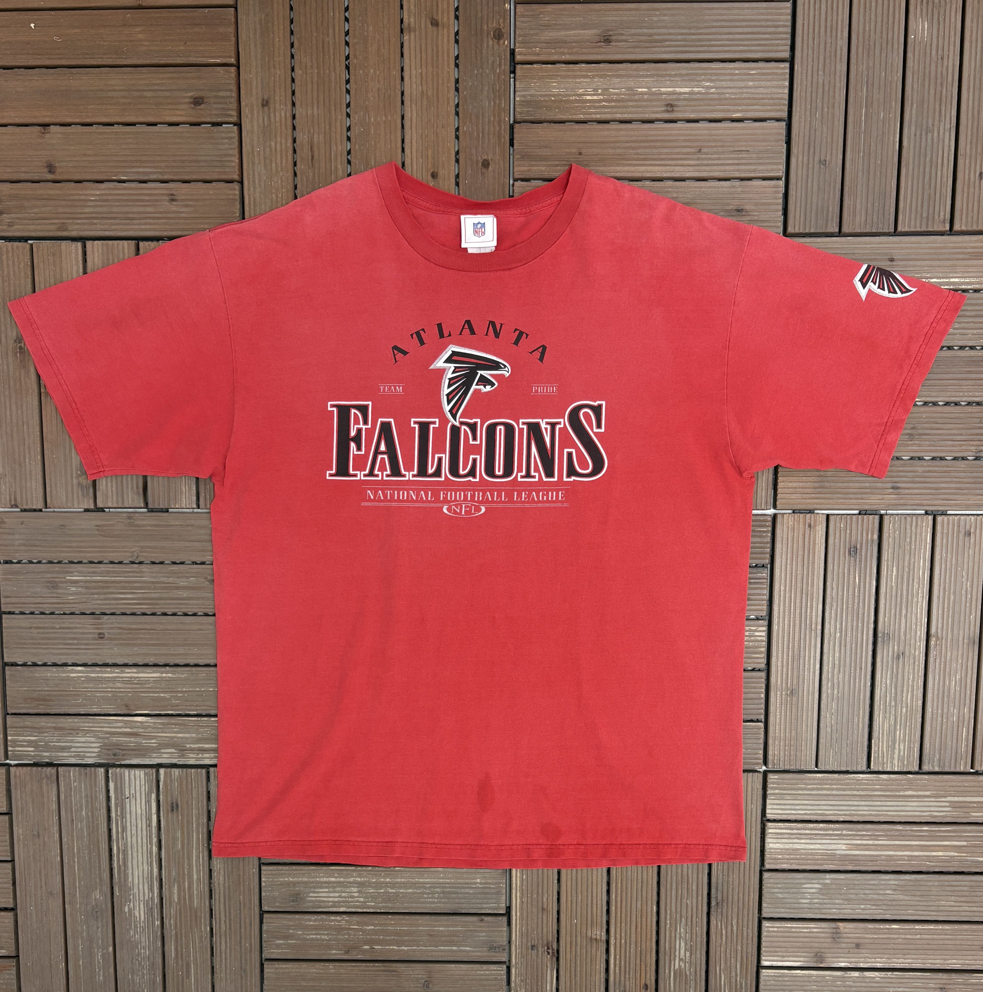 Vintage Atlanta Falcons Football Vintage Red T-Shirt Tee Size US XL / EU 56 / 4 - 1 Thumbnail
