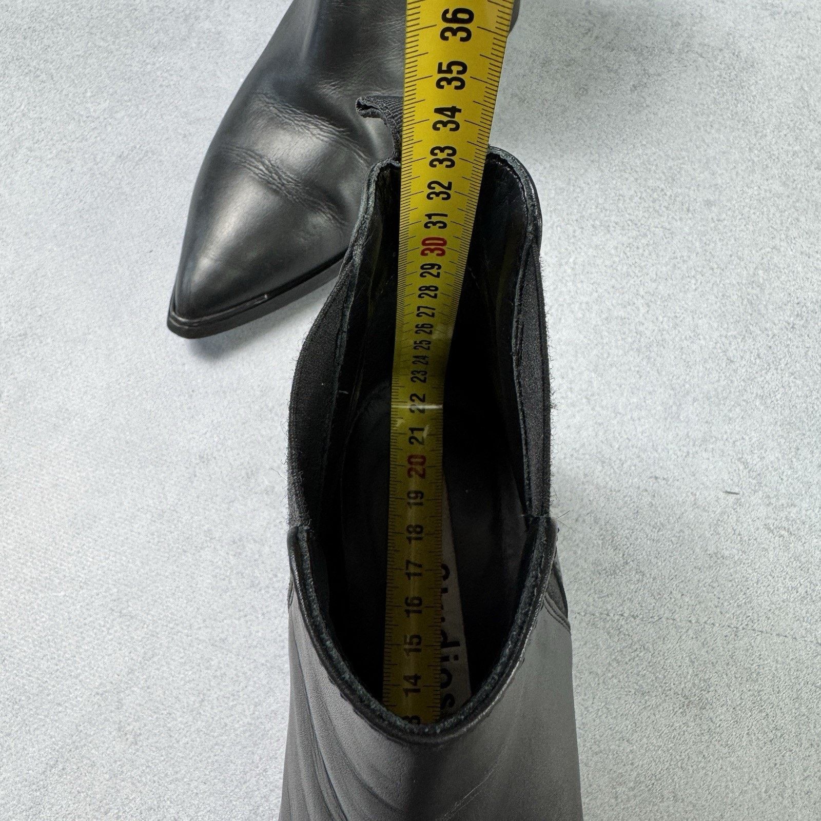 Acne Studios Acne Studios Ankle Boots Leather Chelsea Size 36 Black US 6 Size US 6 / IT 36 - 23 Thumbnail