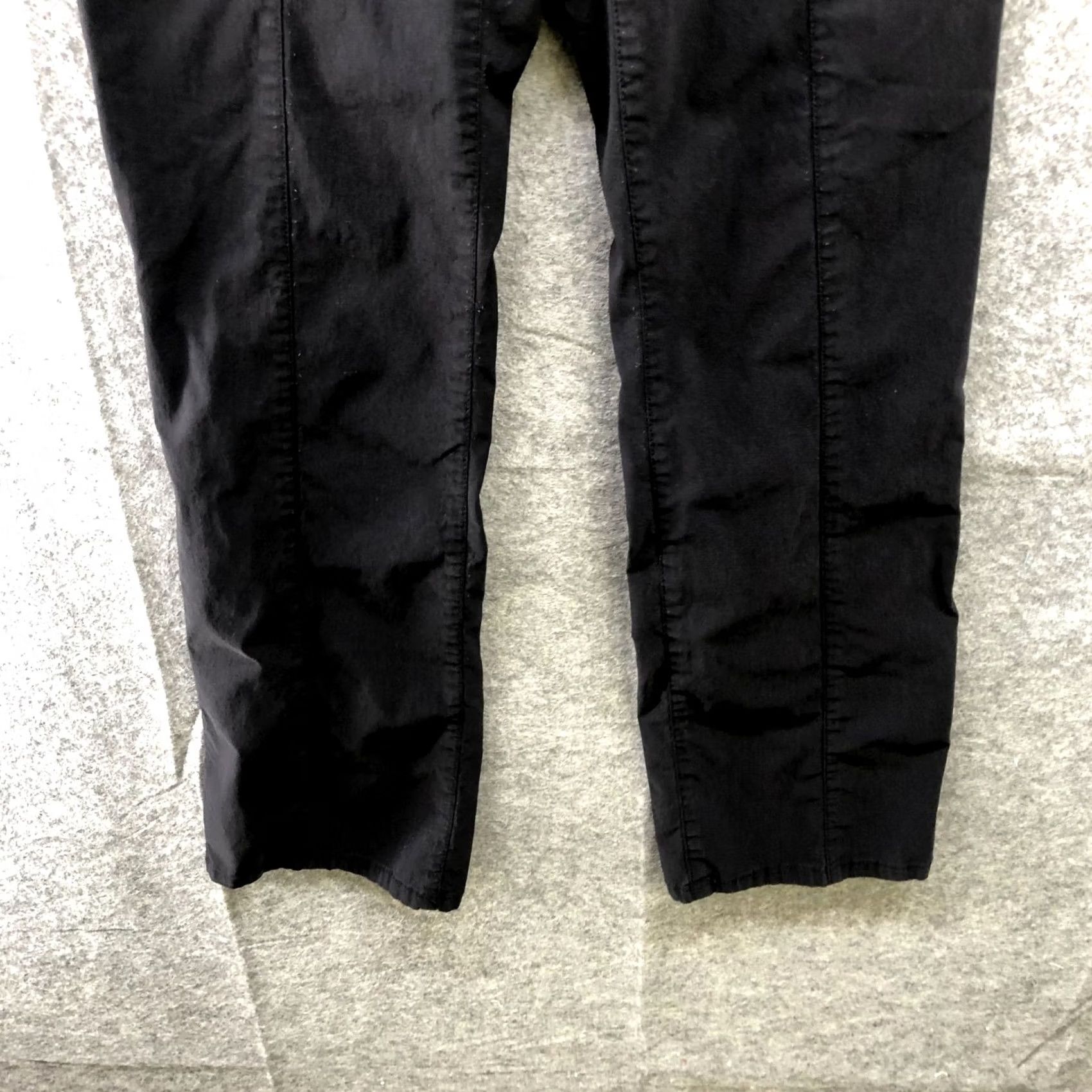 DKNY DKNY Pants Straight Leg Womens Size 6 Black Nylon Stretch Rain Pants Y2K Vintage: No Stretch Material Casual Travel 30in Inseam Men/Women? Plain. Size 28" / US 6 / IT 42 - 4 Thumbnail