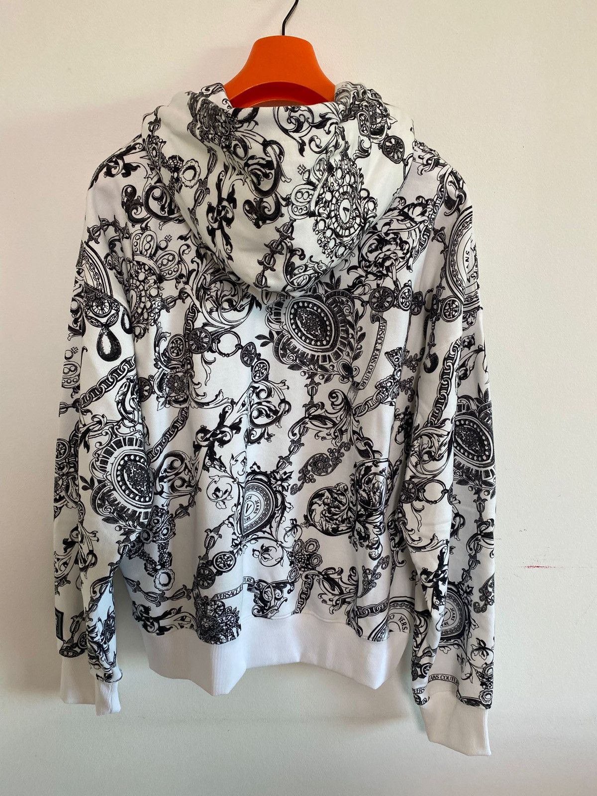Versace Jeans Couture Baroque Print Brushed Versace Jeans Culture size L white, Size US L / EU 52-54 / 3 - 11 Thumbnail