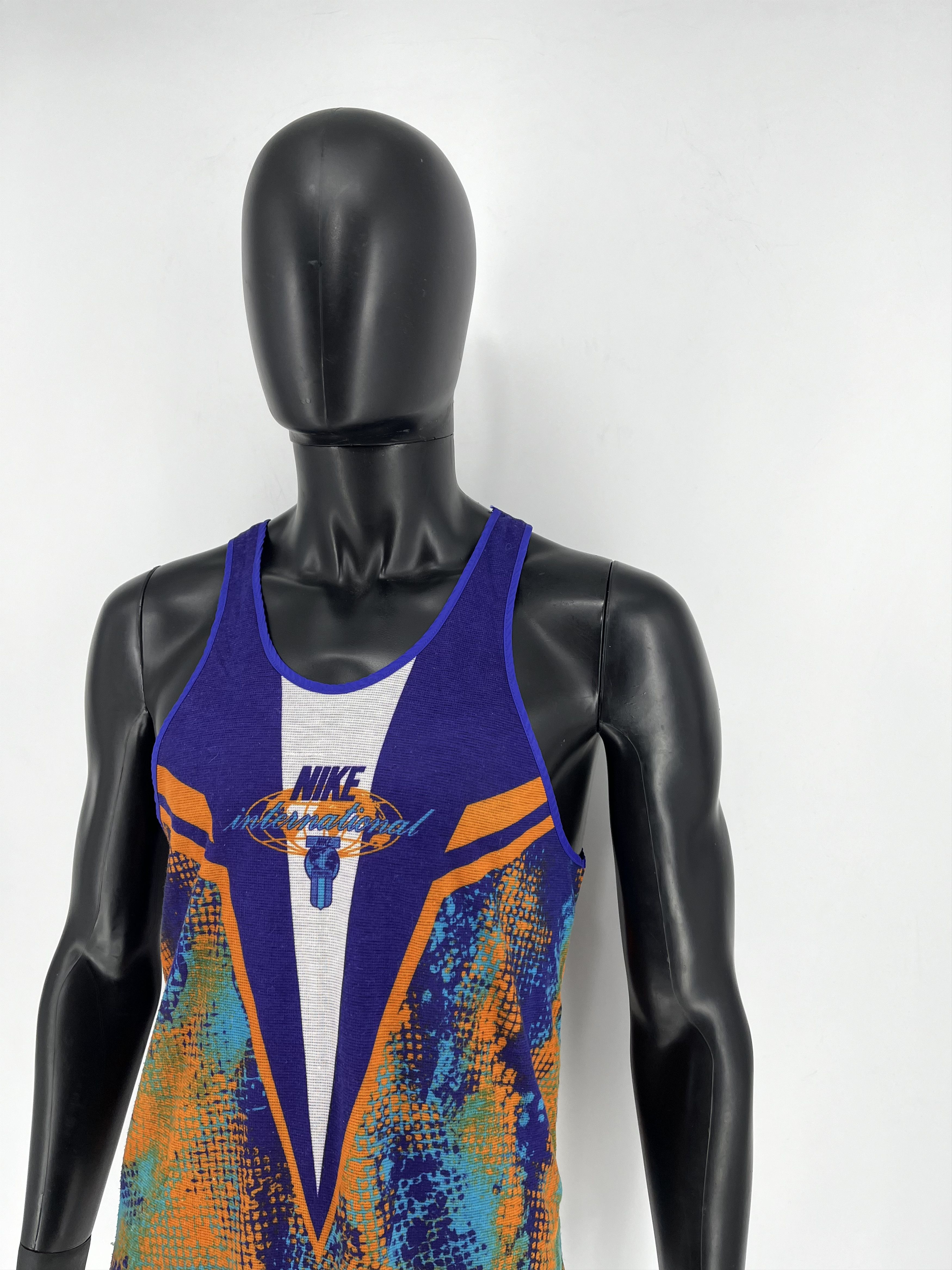 Nike × Vintage Nike International Men’s Running vest - Small. Vintage Size US S / EU 44-46 / 1 - 4 Thumbnail