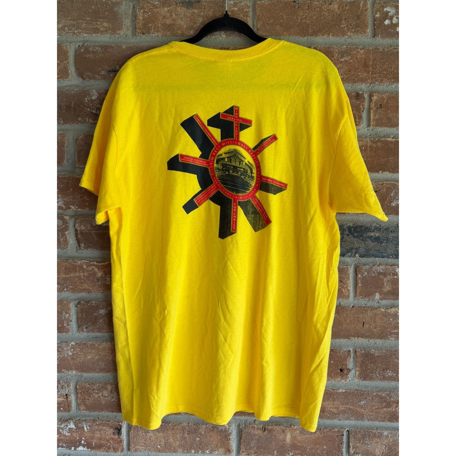 Gildan Vintage Christian Church Graphic Tee Yellow Size Large Size US L / EU 52-54 / 3 - 1 Thumbnail