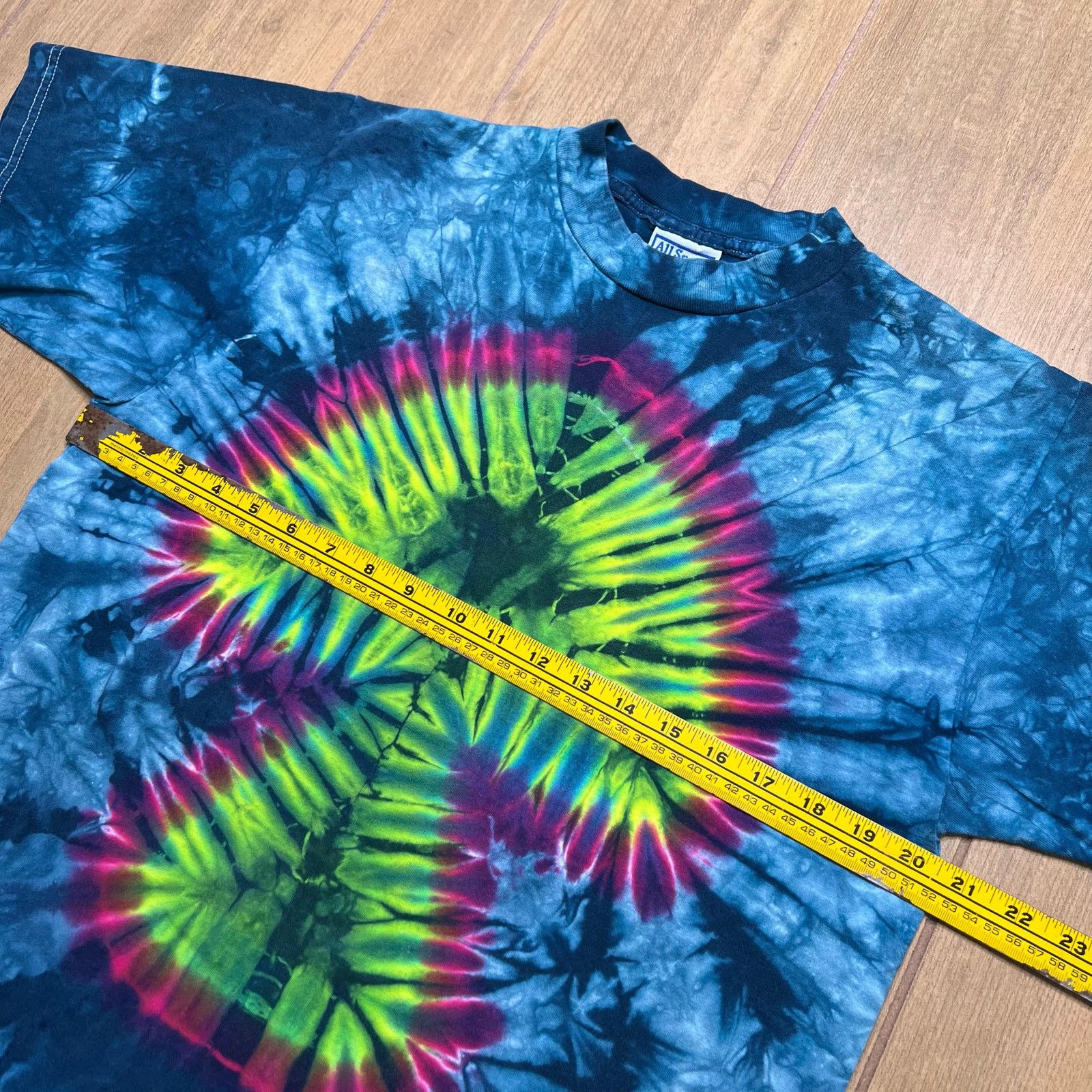 All Sport Vintage 90s Sz L blue diamond pleated tie-dye T-shirt Y2K Size US L / EU 52-54 / 3 - 6 Thumbnail