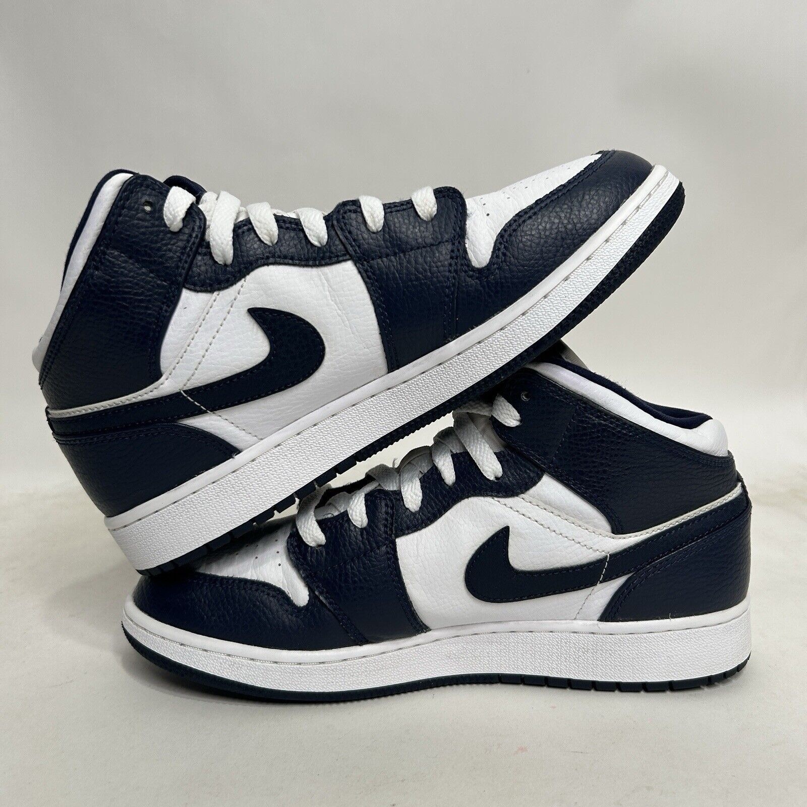 Jordan Brand Nike Shoes Air Jordan Air Jordan 1 Mid GS “Obsidian” 2024 Size US 8.5 / IT 38.5 - 3 Thumbnail