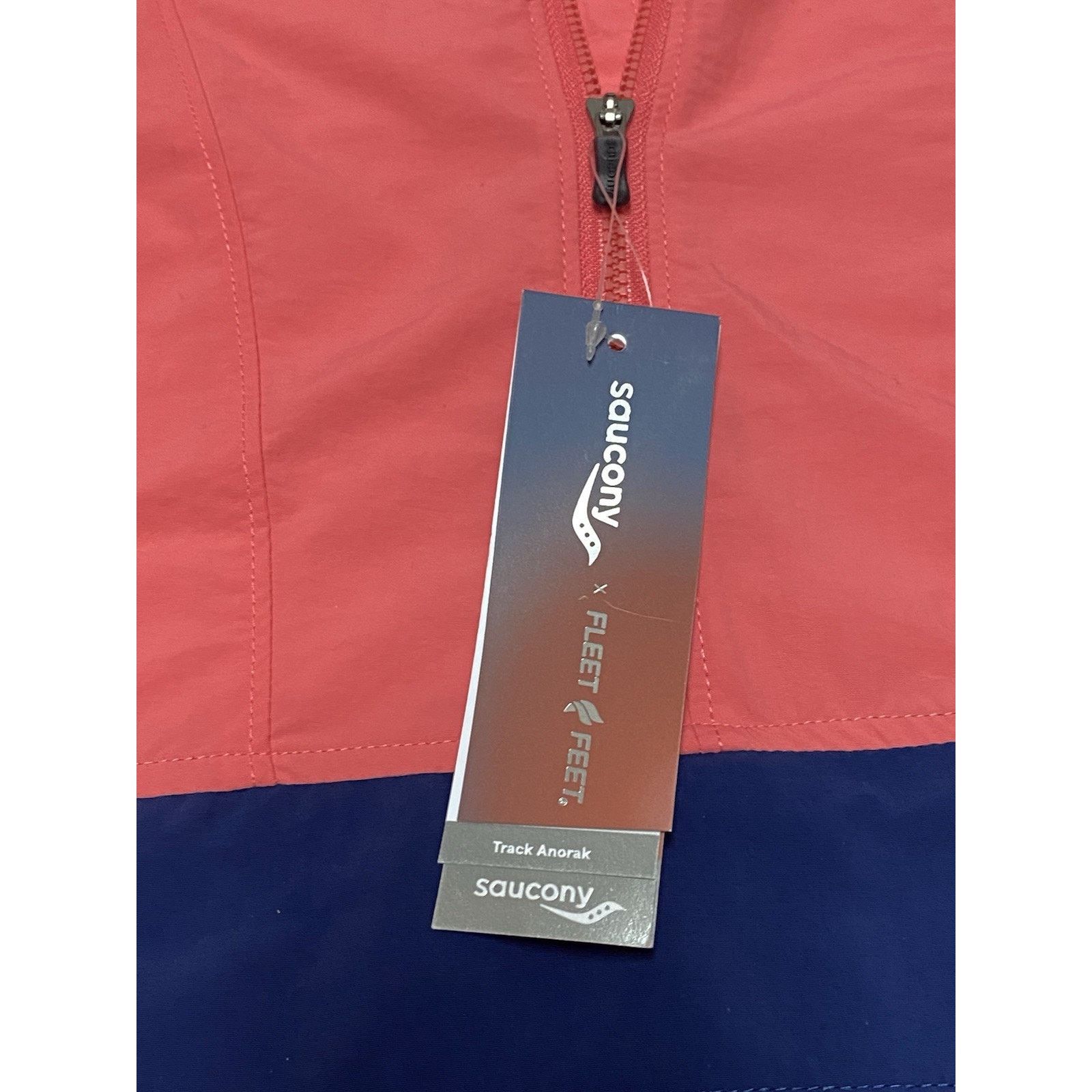 Saucony Saucony x Fleet Feet Windbreaker Womens L Track Anorak NEW!! Size L / US 10 / IT 46 - 3 Thumbnail