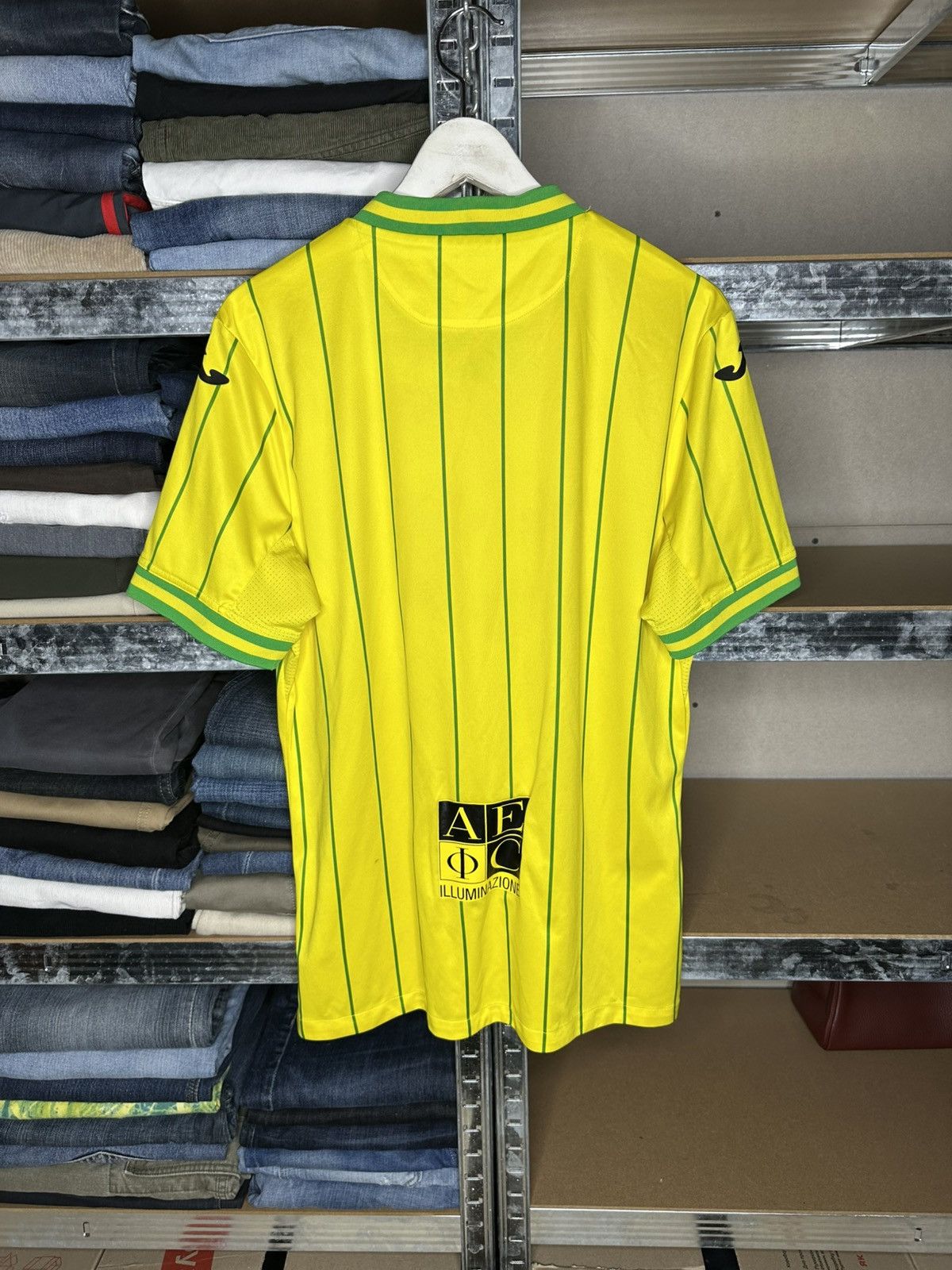 Jerzees Joma Norwich City Home football shirt 2022 - 2023 Size US L / EU 52-54 / 3 - 2 Thumbnail