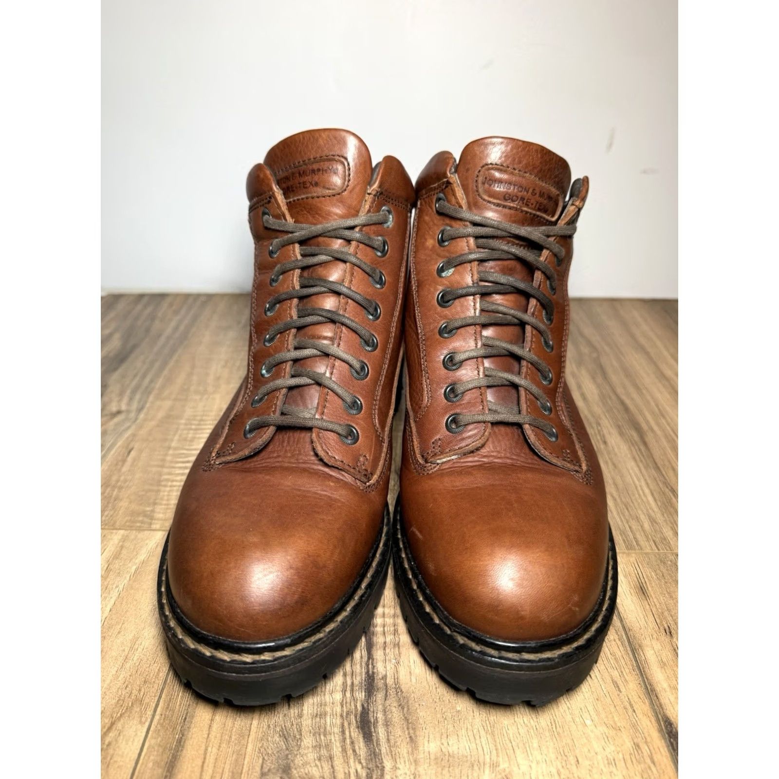 Johnston & Murphy Johnston & Murphy all-weather Gore-Tex Leather Lug Sole Work Boots Mens 7.5 EUC Size US 8 / EU 41 - 6 Thumbnail