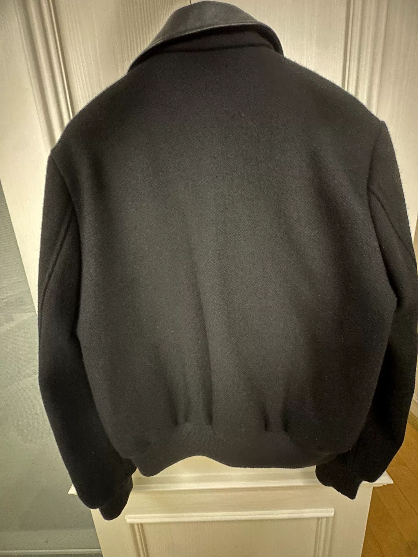 Yves Saint Laurent black leather collar er jacket Size US L / EU 52-54 / 3 - 2 Thumbnail