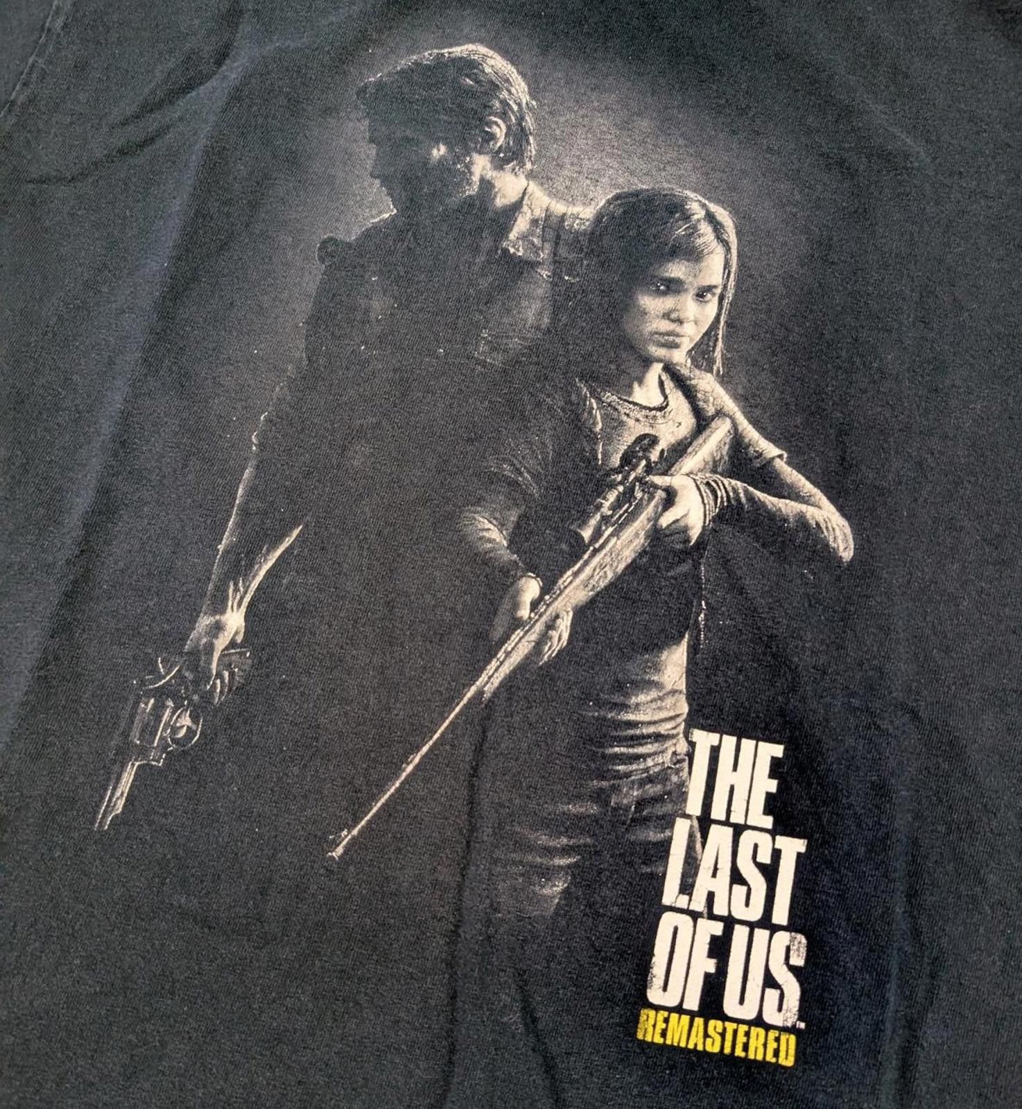 Gildan The Last of Us Remaster Cover Art promo t-shirt Size US M / EU 48-50 / 2 - 2 Thumbnail