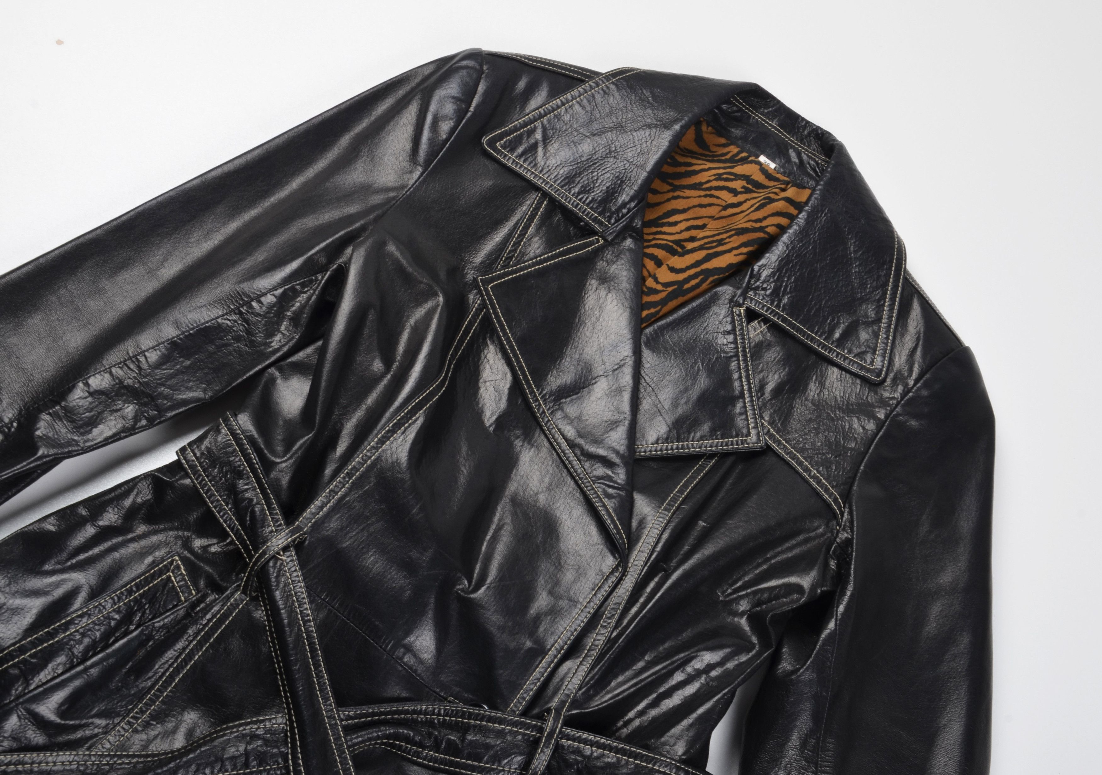 Leonard Paris Vintage Leonardo 90's Black Leather Tiger Lining Trench Coat Size XS / US 0-2 / IT 36-38 - 6 Thumbnail