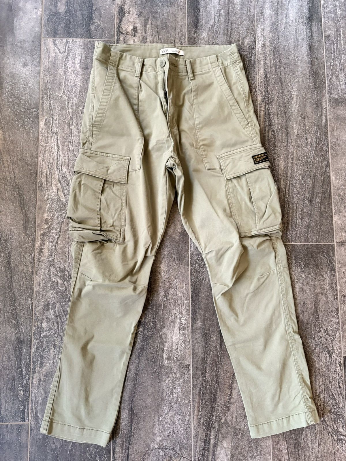 Vintage Vintage Travis Jerry Carhartt Baggy Style Cargo Pants Size US 32 / EU 48 - 1 Thumbnail