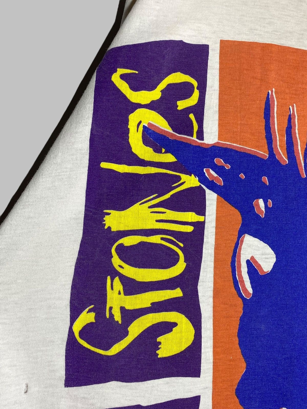 Band Tees 🔥 VINTAGE ROLLING STONES URBAN JUNGLE EUROPE 1990 TOUR SHIRT Size US L / EU 52-54 / 3 - 6 Thumbnail