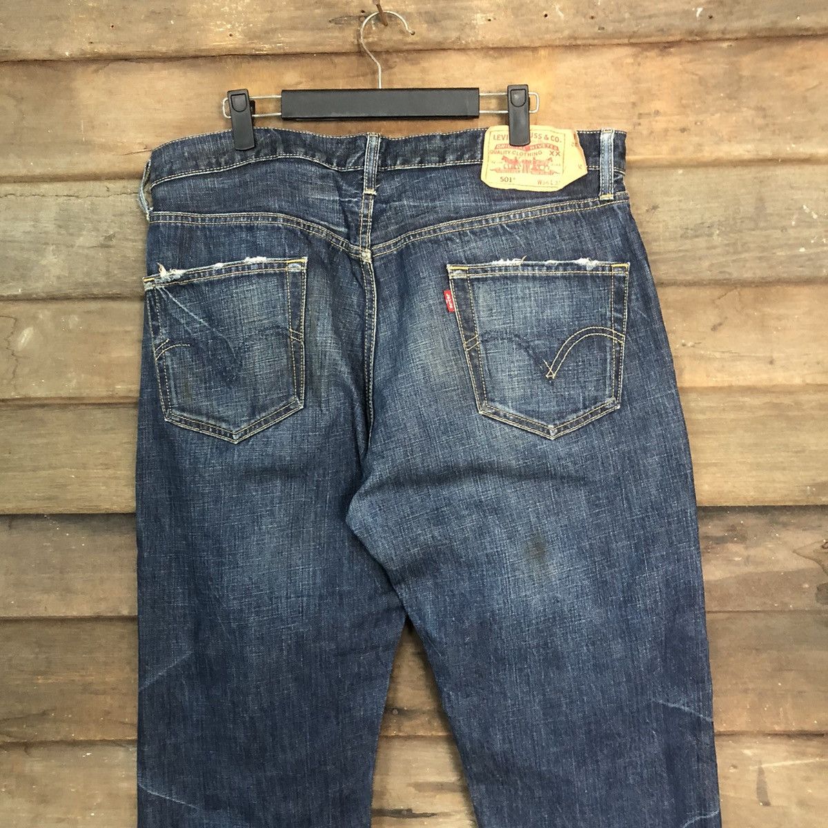 Levi's Levis Strauss & Co 501 Distressed Denim jeans Pants #7322 Size US 35 - 13 Thumbnail