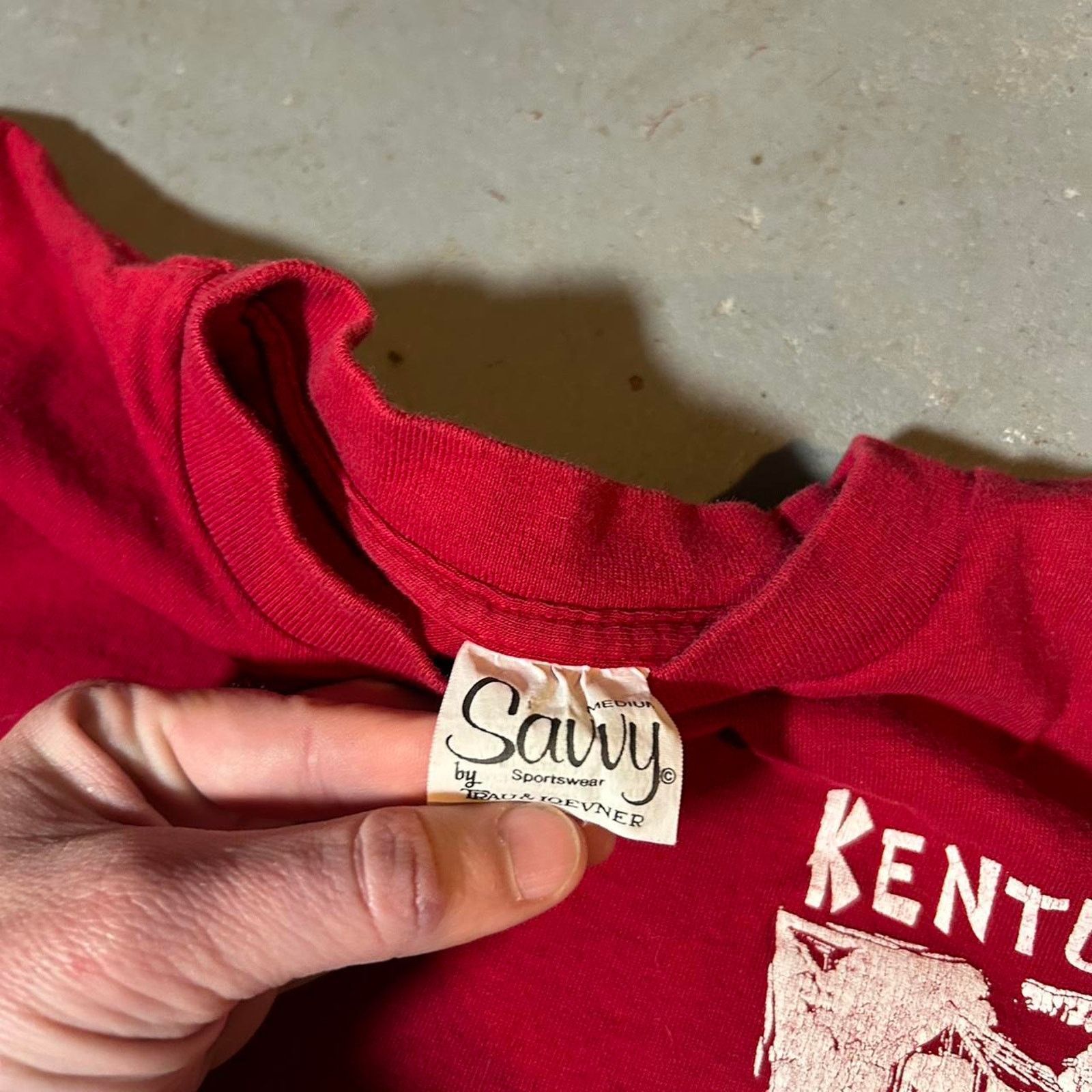 Disney 90s burgundy red kentucky life Size US M / EU 48-50 / 2 - 8 Thumbnail