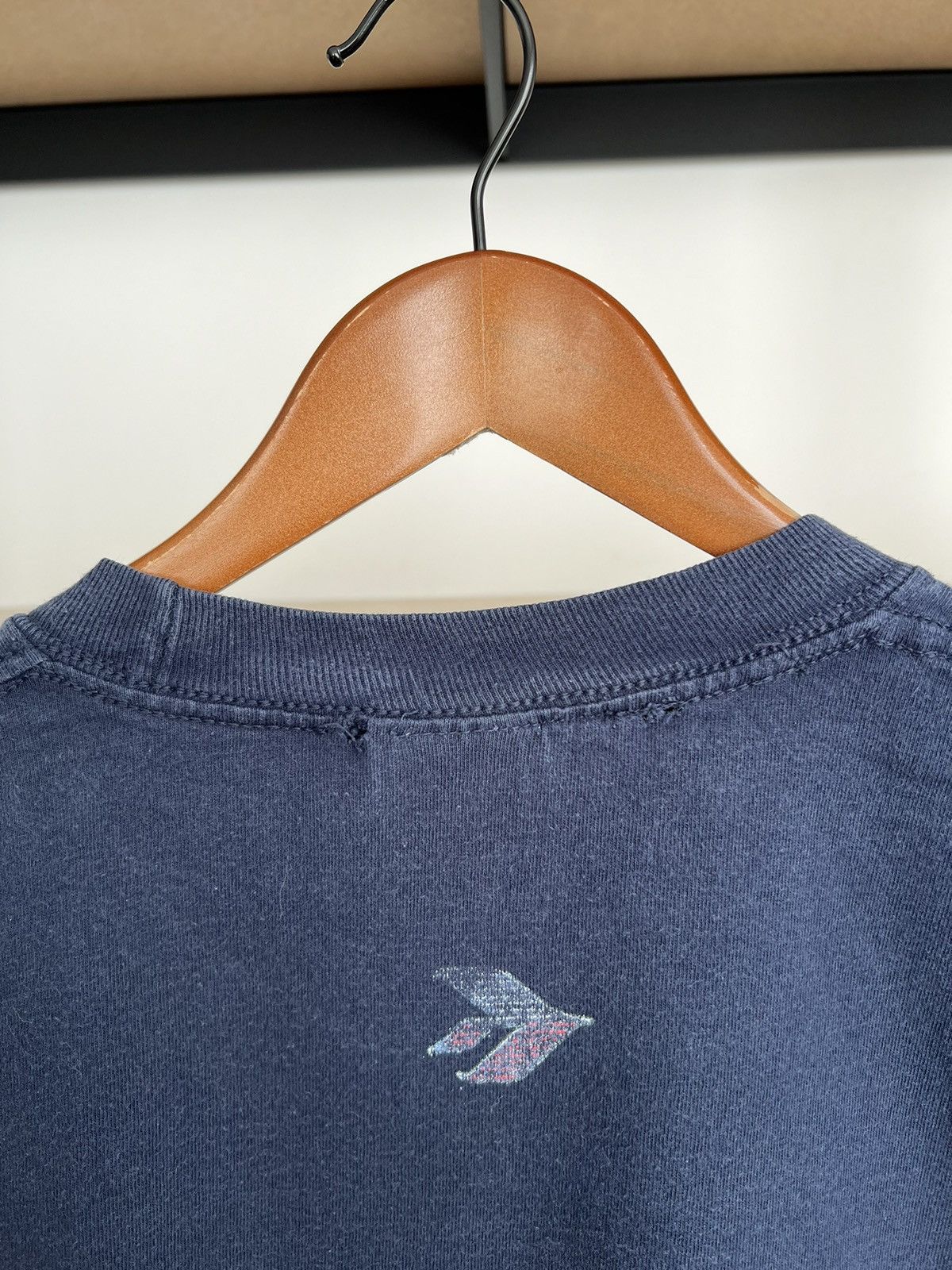 Vintage Vintage 2000s Savier Skateboards Skateboarding Y2k T-shirt Size US S / EU 44-46 / 1 - 18 Thumbnail