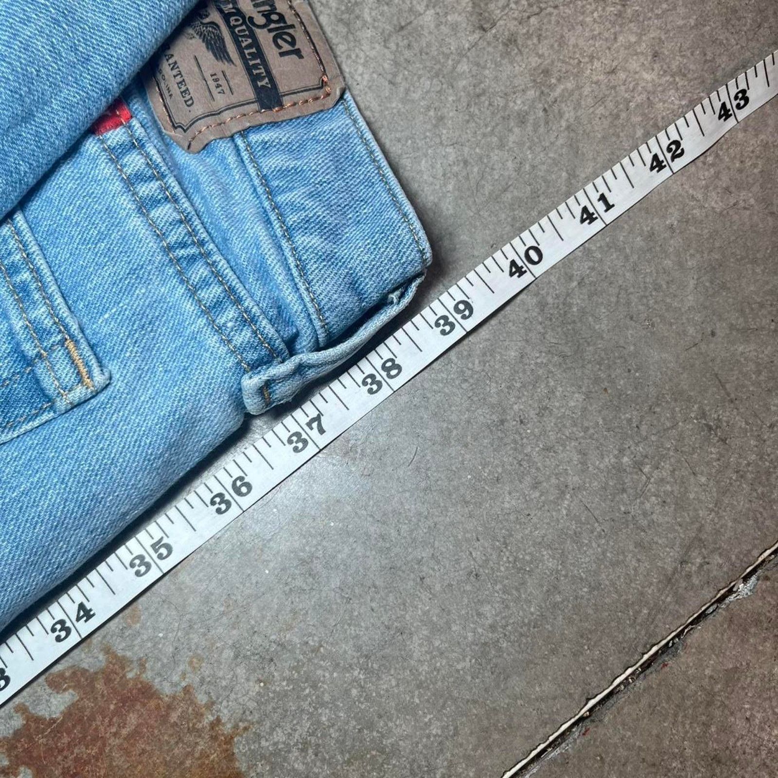 Wrangler Wrangler Light Stonewash Straight Denim Men’s Blue Jeans Size US 32 / EU 48 - 5 Thumbnail