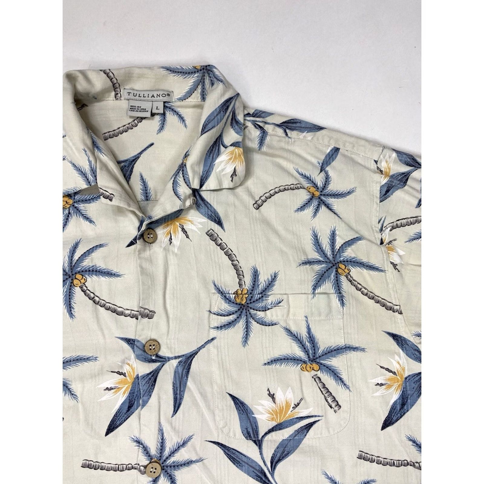 Vintage Tulliano Shirt Men Large Short Sleeve Silk Floral Palm Trees Print Button-Up Hawaii Style Size US L / EU 52-54 / 3 - 2 Thumbnail