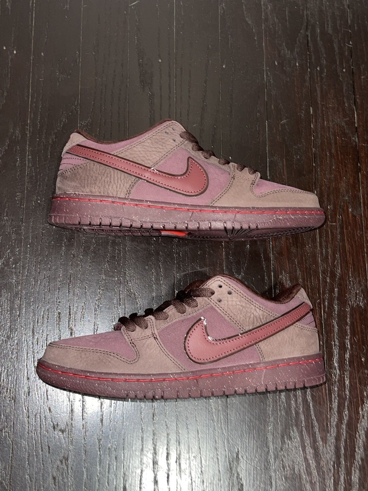 image of Nike Sb Dunk Low Premium City Of Love Shoes in Burgundy, Men's (Size 6.5)