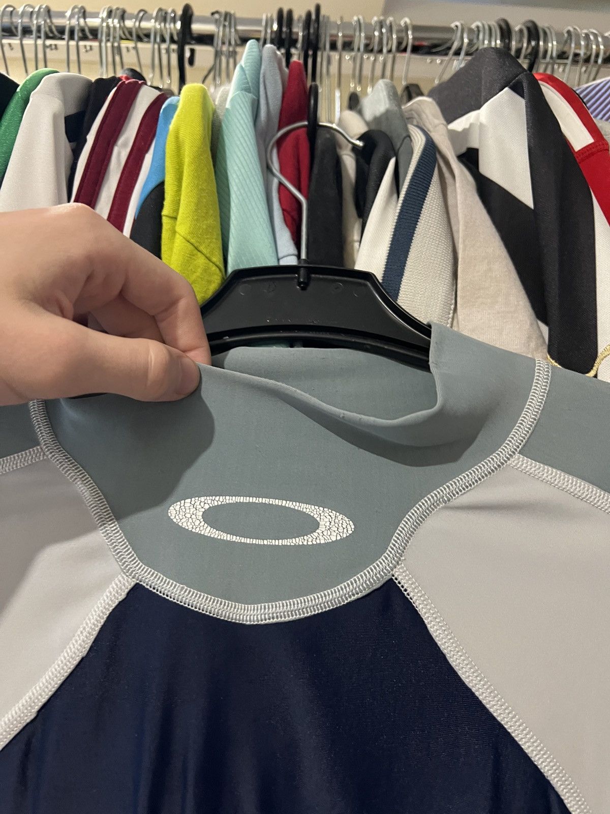 Oakley VINTAGE OAKLEY CYCLE JERSEY SHIRT SIZE XL DESTROYED HYPE Size US XL / EU 56 / 4 - 4 Thumbnail