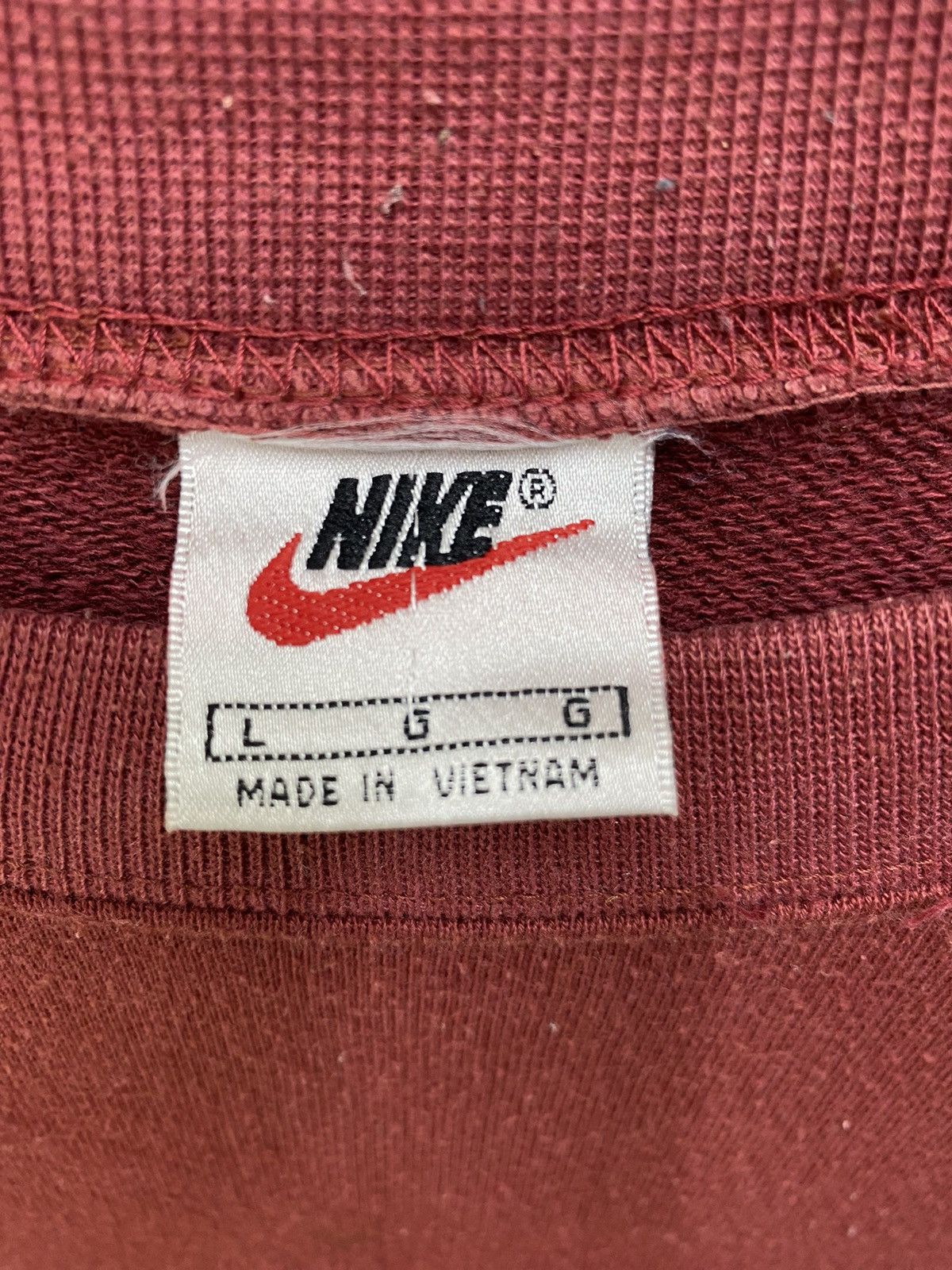 Nike Vintage Nike Swoosh Sweatshirt Small Logo Crewneck Size L Size US L / EU 52-54 / 3 - 6 Thumbnail