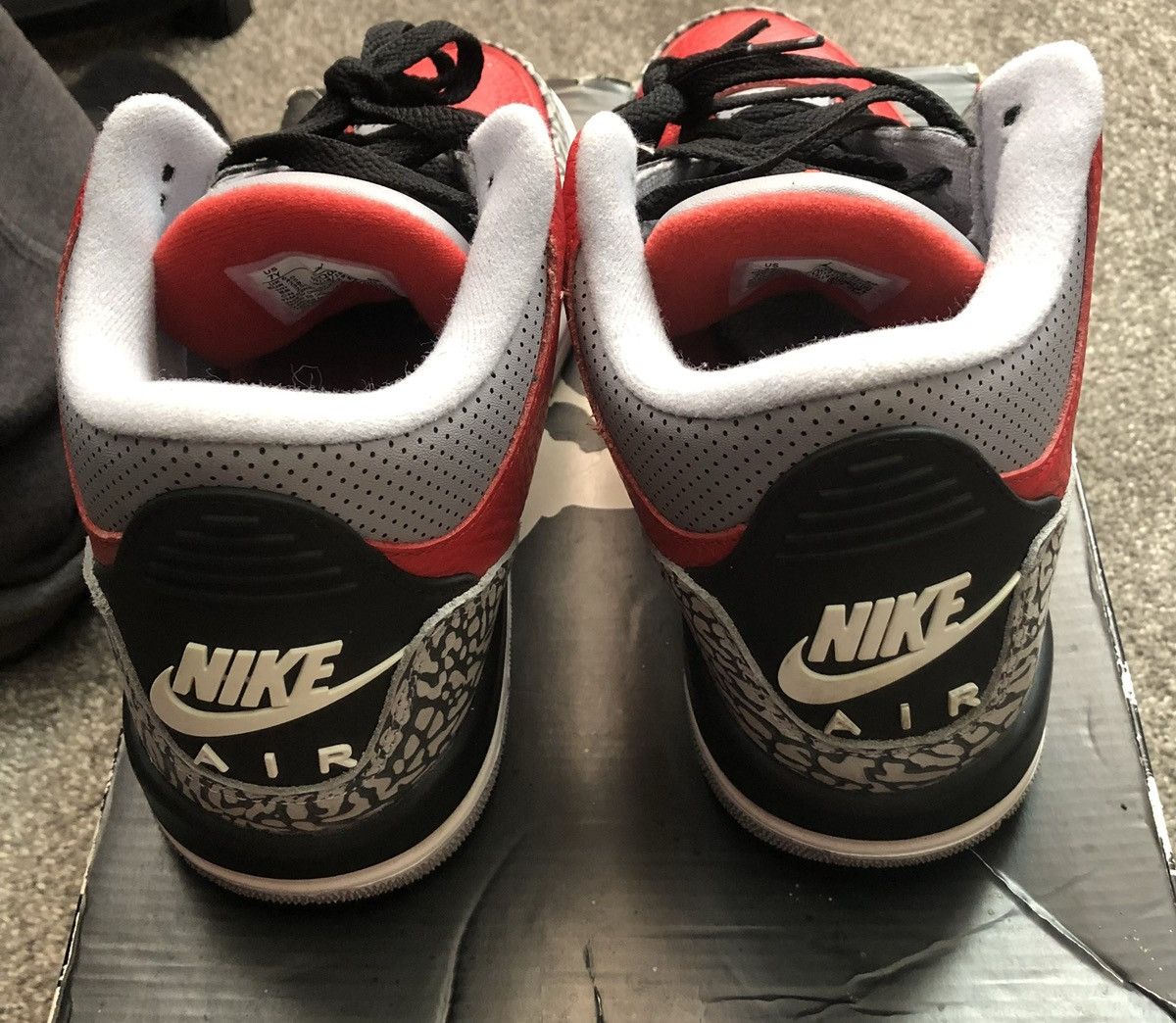 Nike Air Jordan 3 Retro Red Cement – Size 7 Size US 7 / EU 40 - 5 Thumbnail