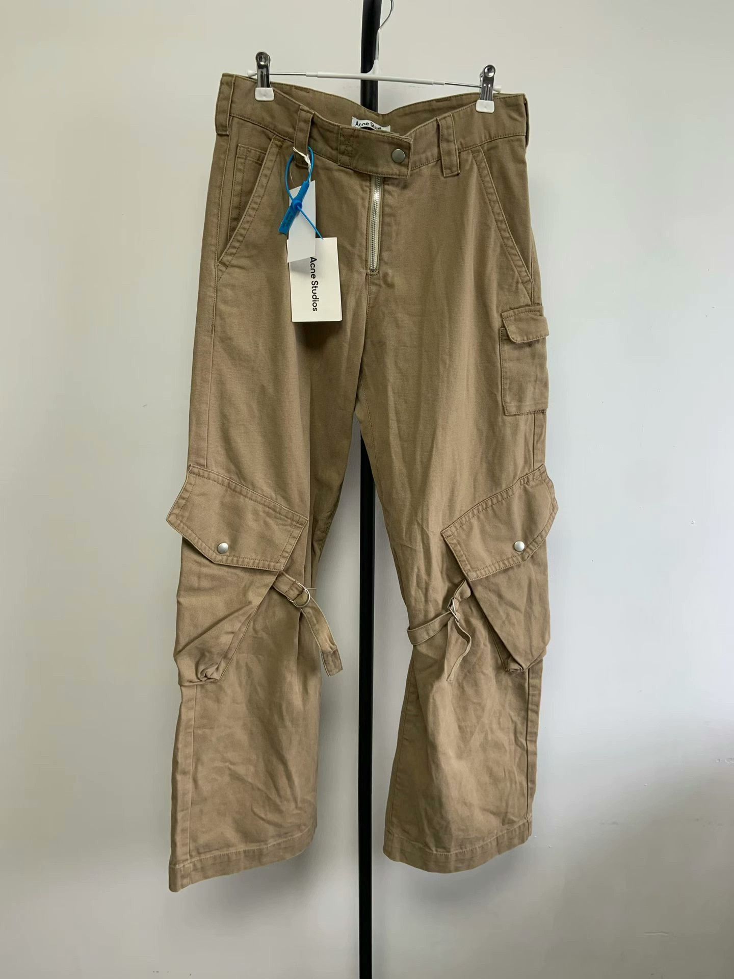 Acne Studios Acne Women's Beige Cargo Pants Size 36" / US 14 / IT 50 - 1 Thumbnail
