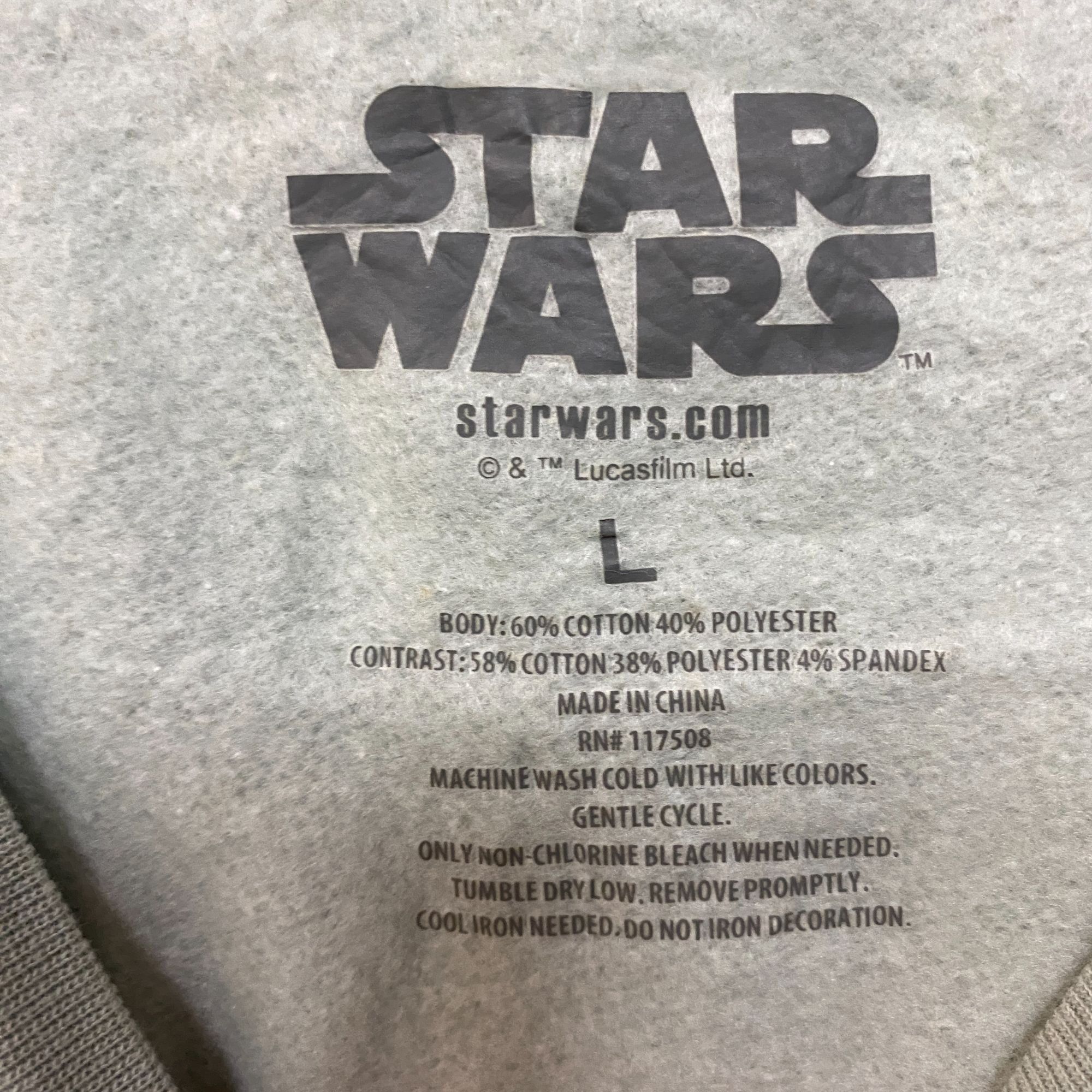 Star Wars Star Wars The Mandalorian The Child Baby Yoda Grogu Cropped Size US L / EU 52-54 / 3 - 4 Thumbnail
