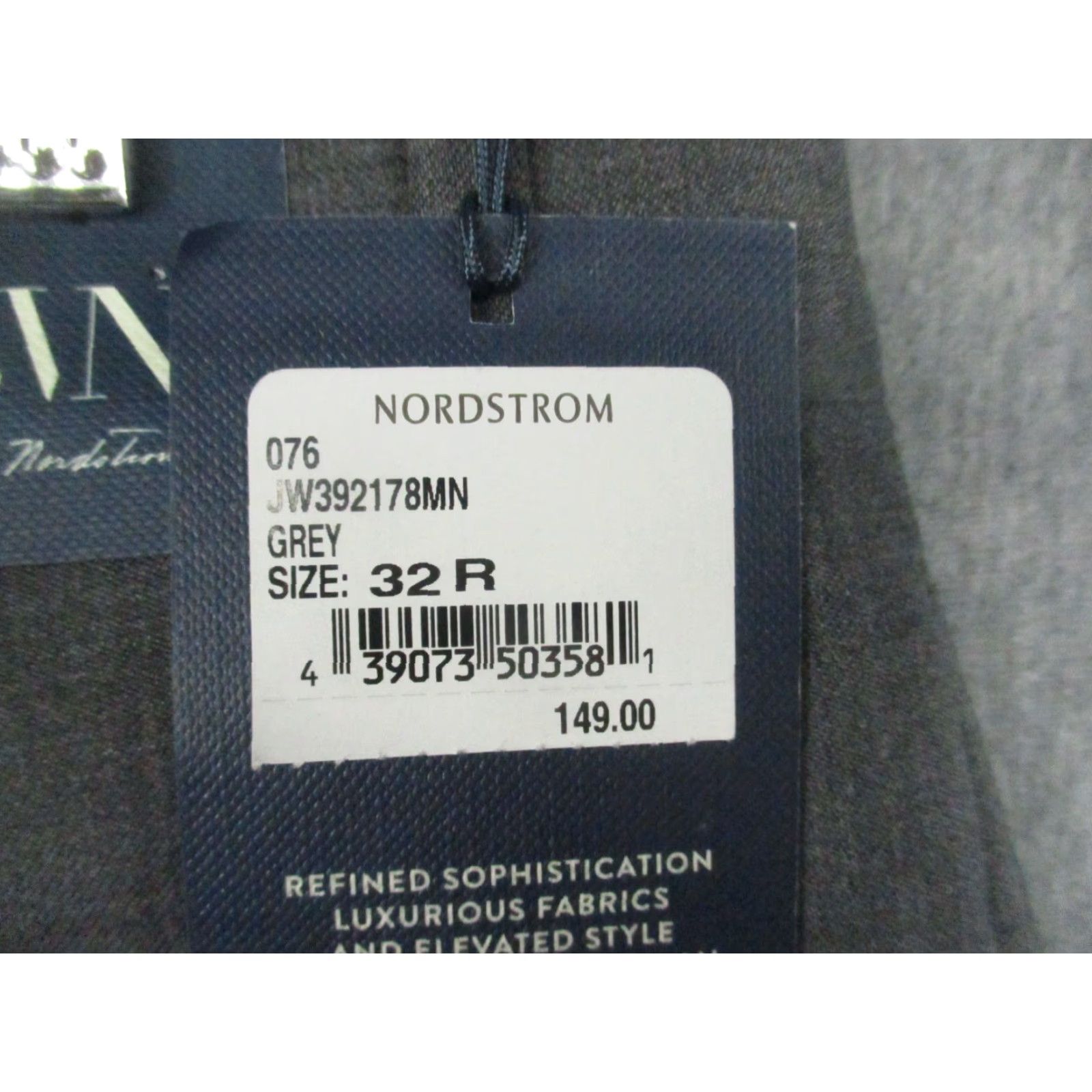 Nordstrom VINTAGE John W. Nordstrom Dress Pants Men 32 R Gray Wool Traditional NWT Fil Flat Front Straight 34 In Inseam Mens Regular Dress Pants Size US 32 / EU 48 - 3 Thumbnail