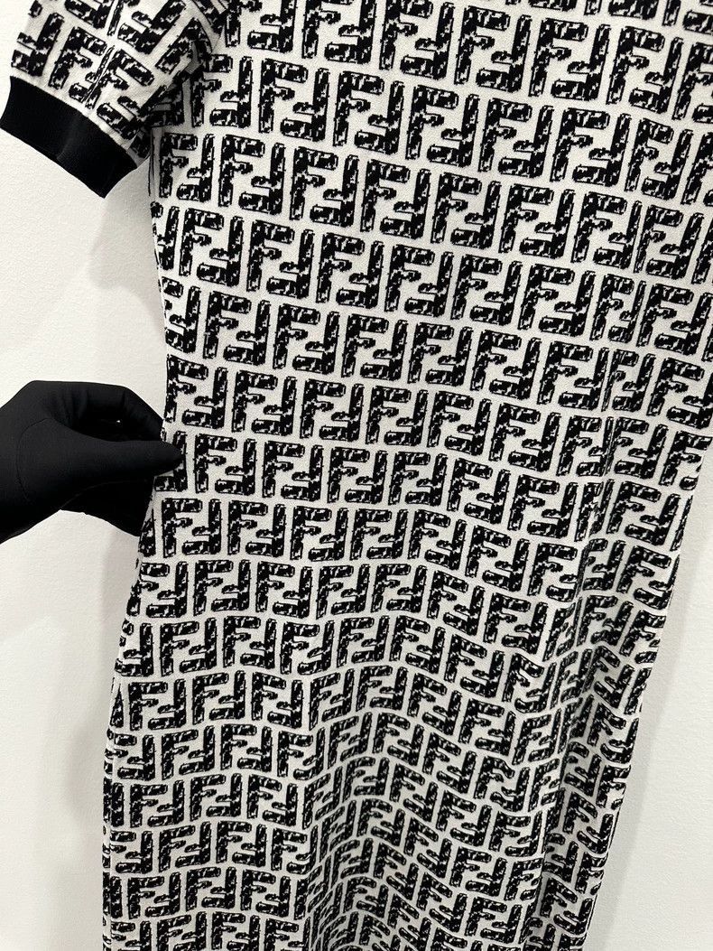 Fendi Fendi Black and White Dress California Edition Size US 30 / EU 46 - 3 Thumbnail