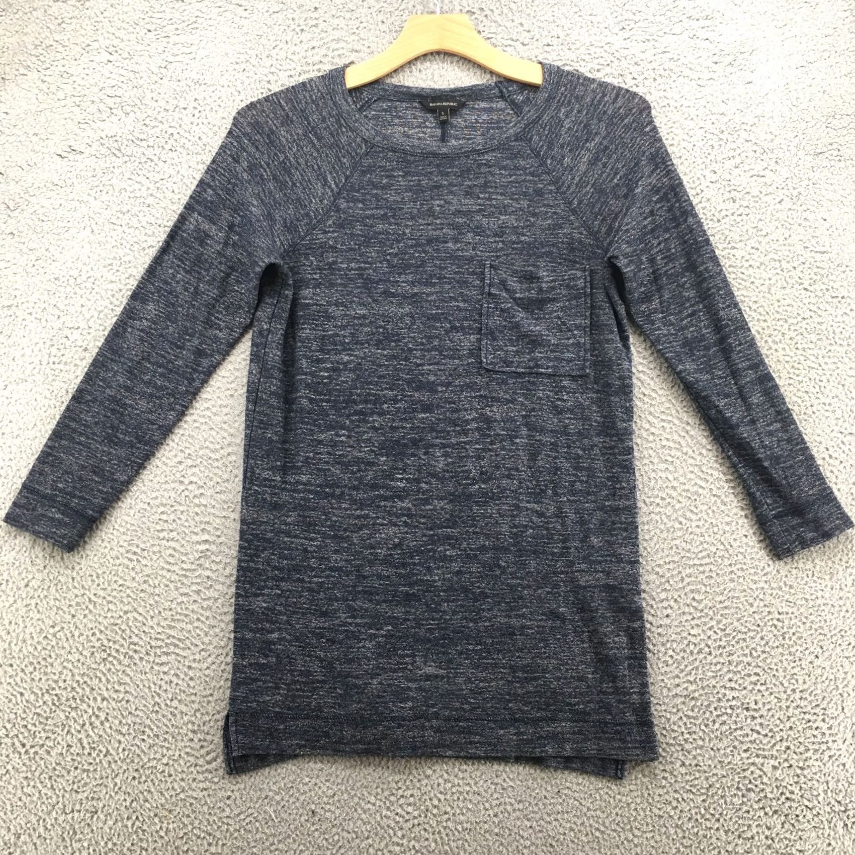 Banana Republic Banana Republic Knitted Tee Top Womens S Blue Raglan Sleeve Round Neck pocket Shirt Size S / US 4 / IT 40 - 2 Thumbnail