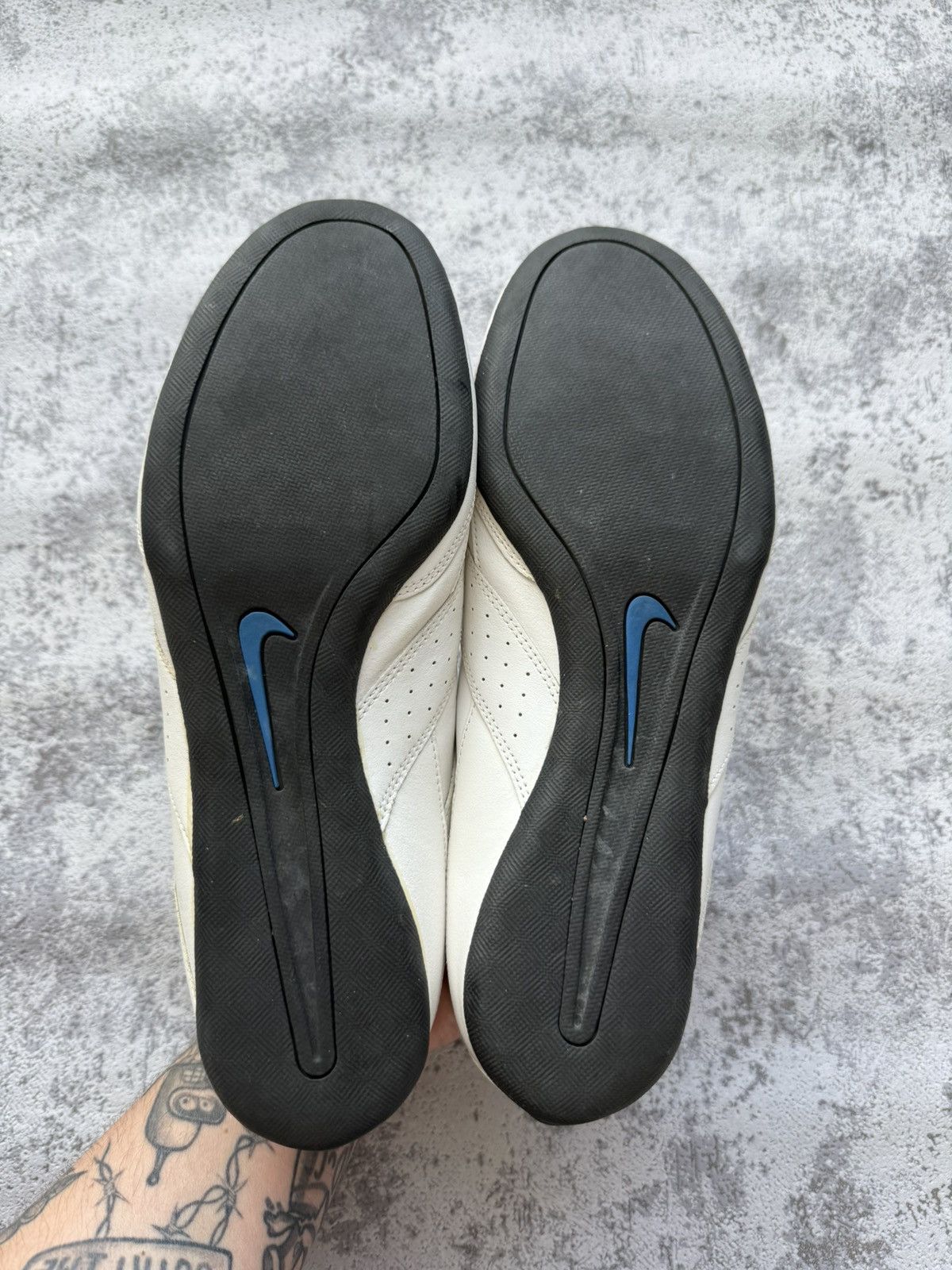 Japanese Brand Vintage 2010 Nike Y2K Roubaix II V Leather Sneakers Size US 10 / EU 43 - 6 Thumbnail