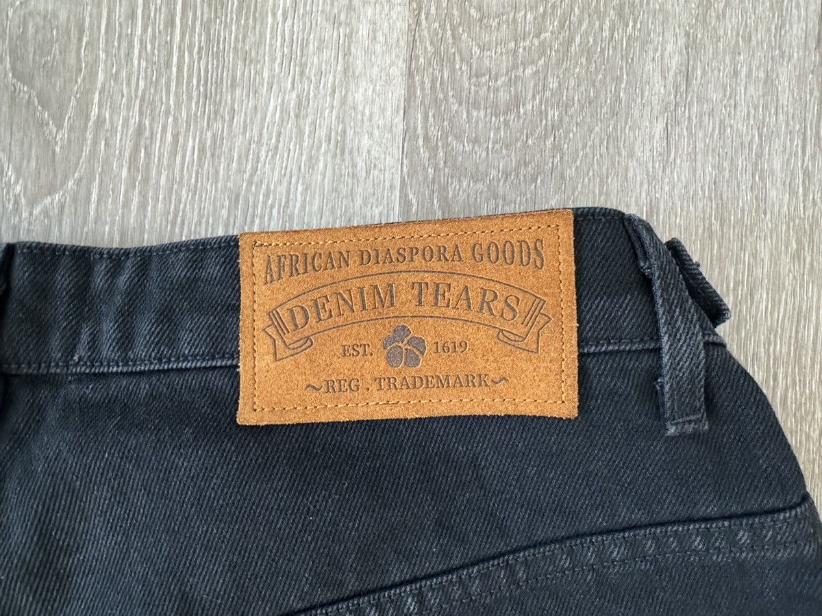 DENIM TEARS Denim Tears Cotton Wreath Shorts – Black (Size XL) Size US 38 / EU 54 - 5 Thumbnail