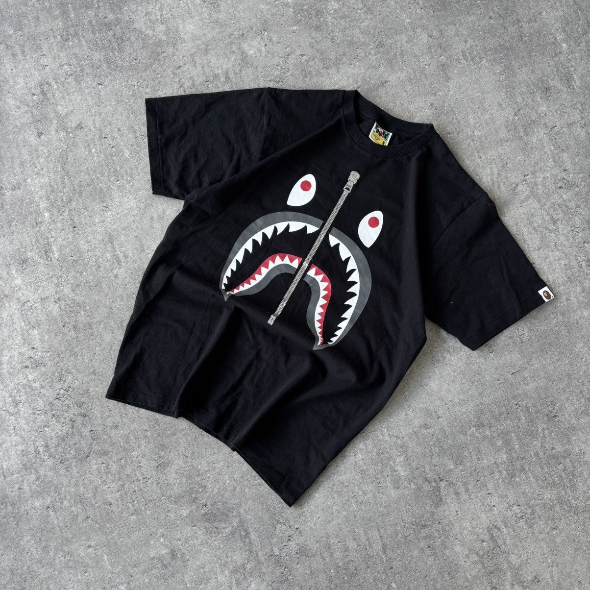 Bape BAPE Shark Big Logo T-Shirt Size US M / EU 48-50 / 2 - 1 Thumbnail