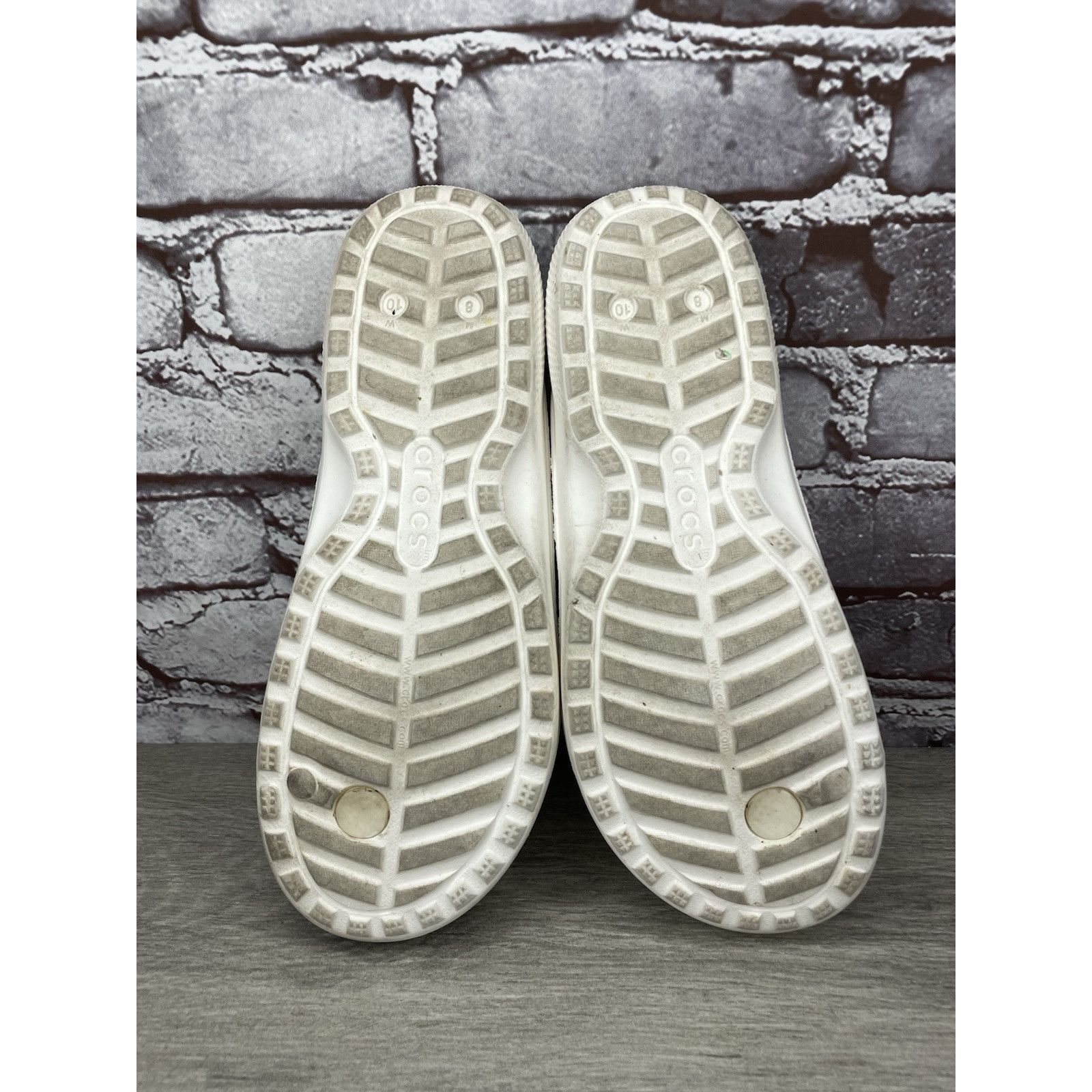 Crocs Crocs Iconic Comfort White Rubber Classic Thong Sandals Wome Size US 10 / IT 40 - 12 Thumbnail