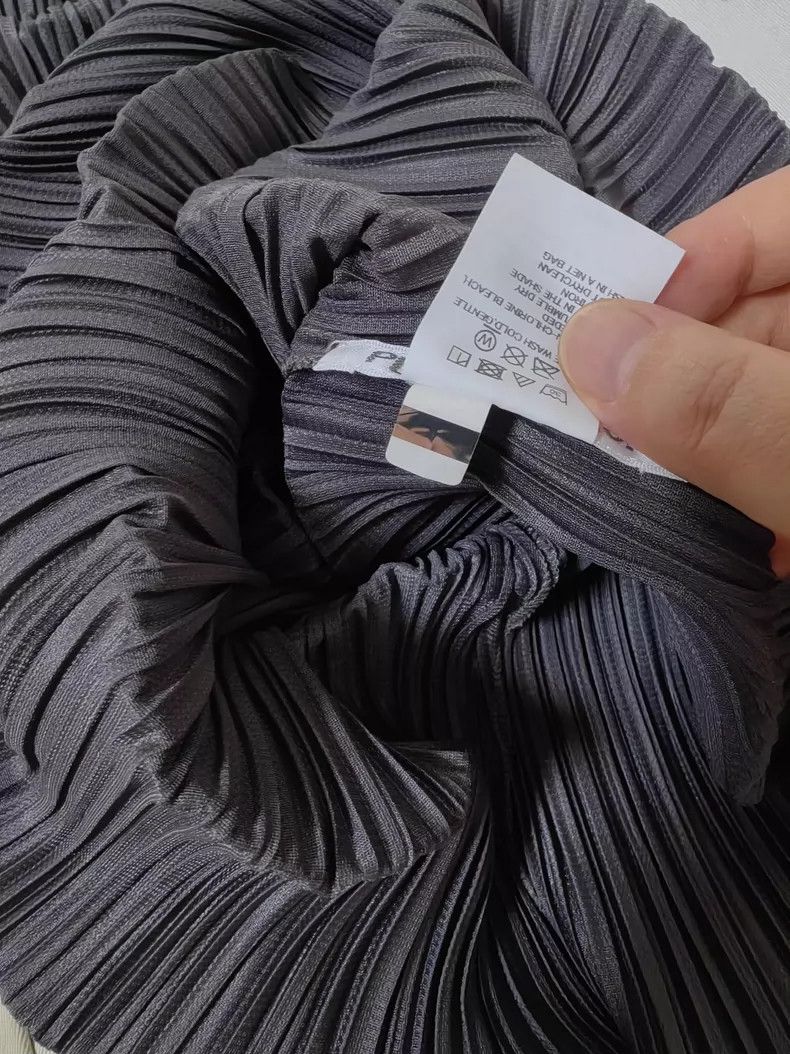 Issey Miyake Issey Miyake size:2 Grey pleated dress Size M / US 6-8 / IT 42-44 - 4 Thumbnail