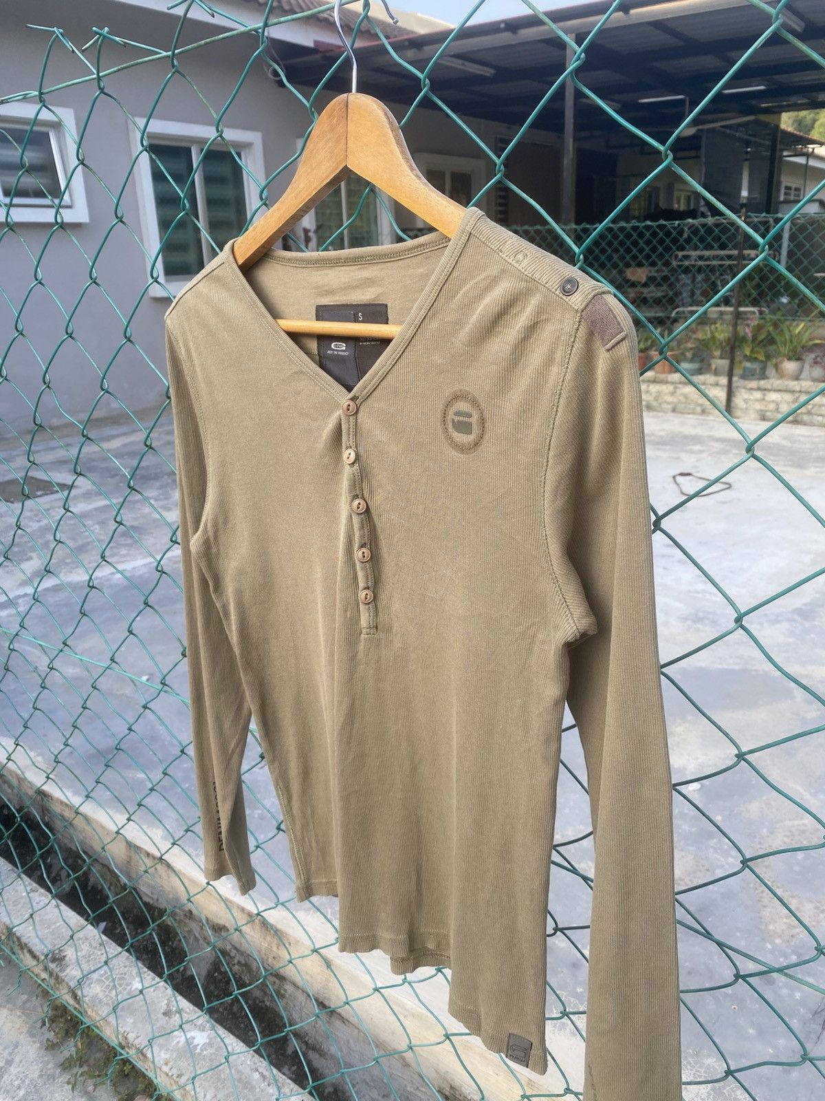 G-Star G-star raw denim olive green slim fit henley tshirt Size US S / EU 44-46 / 1 - 3 Thumbnail