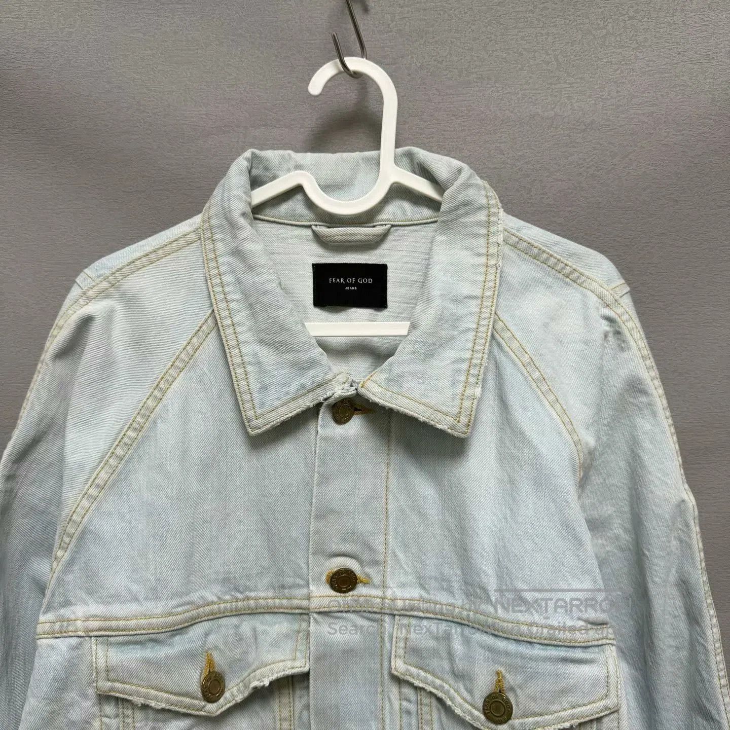 Fear of God fear of god denim jacket with gold accents. Size US L / EU 52-54 / 3 - 2 Thumbnail